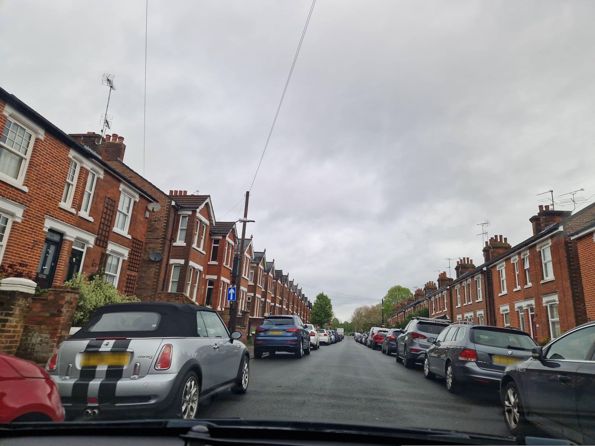 Street view near The Annexe at Scarletts Cottage, Colchester — © edloach (CC BY-SA · Mapillary)