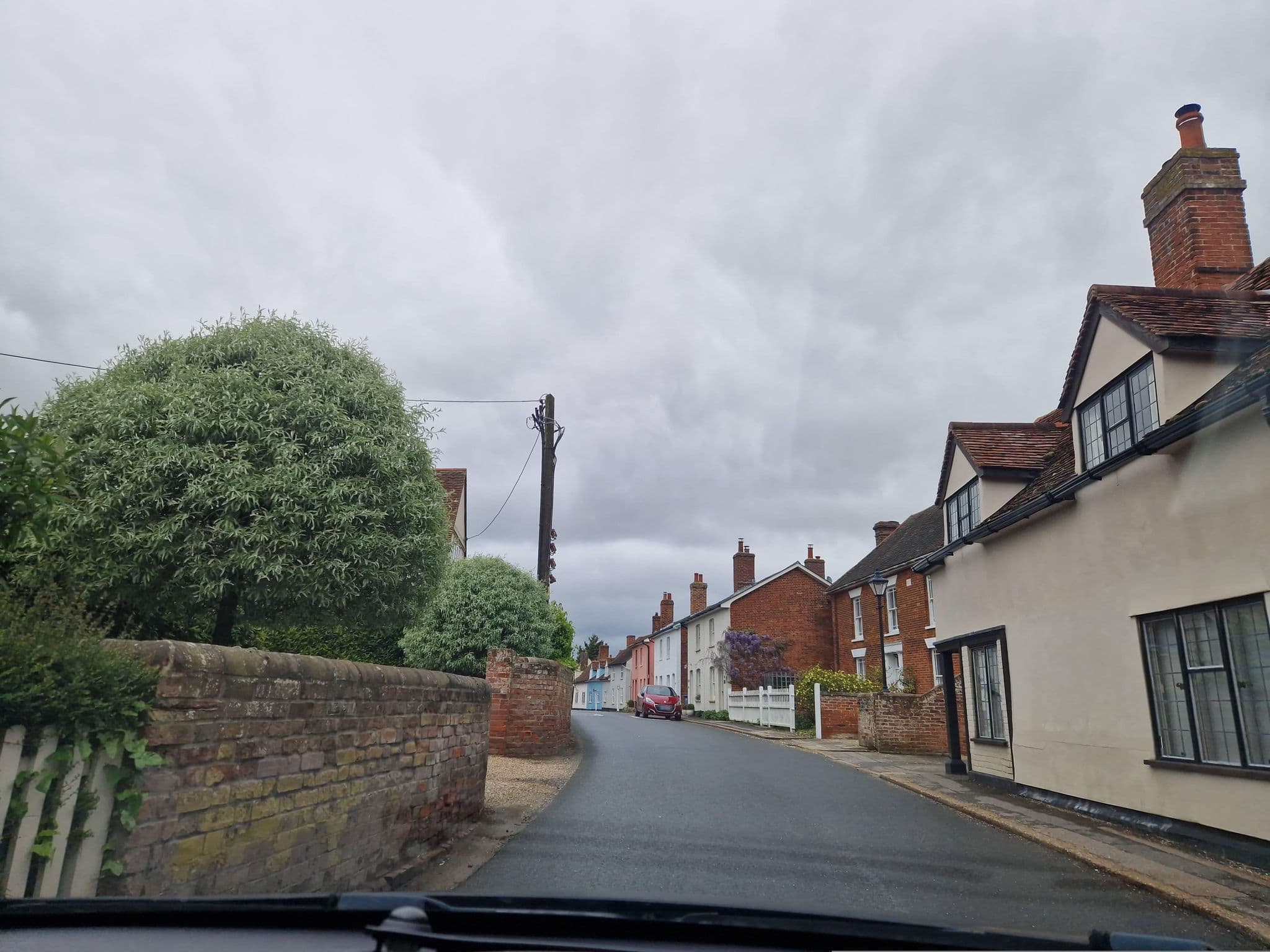 Street view near Horizon Inns, Boxted — © edloach (CC BY-SA · Mapillary)