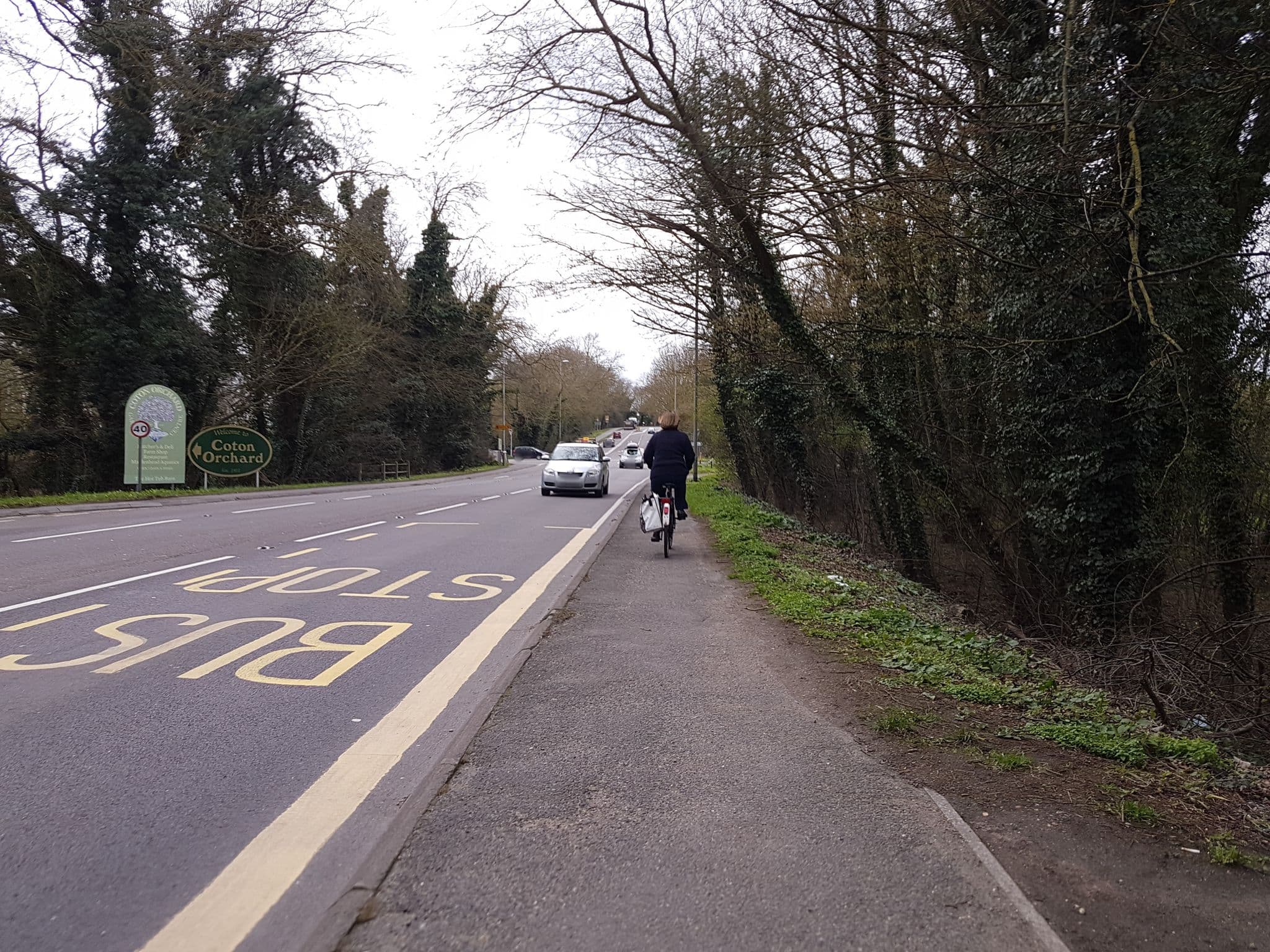 Street view near Woodfield House, Girton — © cyclestreets (CC BY-SA · Mapillary)