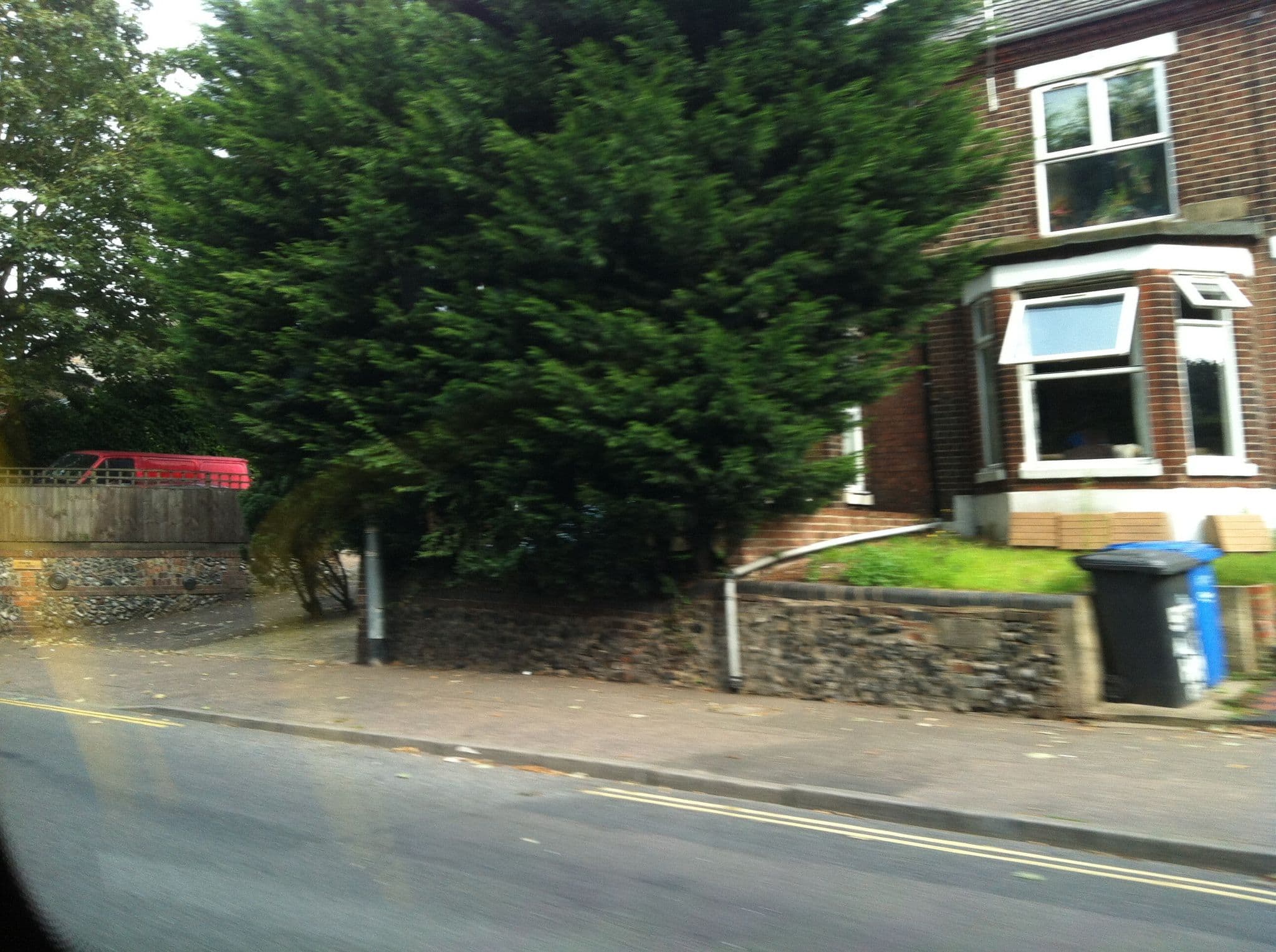 Street view near Aylwyne House, Norwich — © miguel_andrade (CC BY-SA · Mapillary)