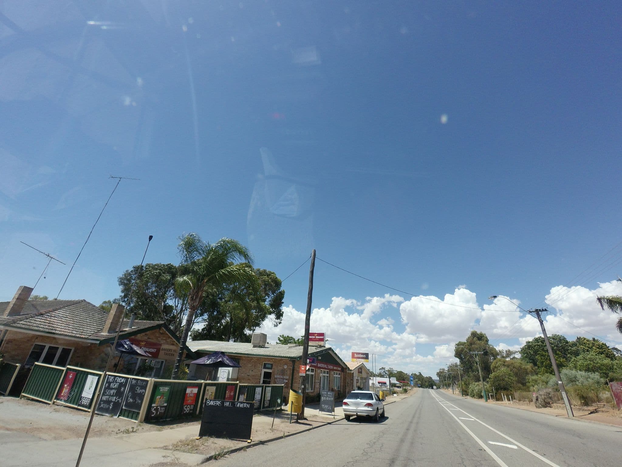 Street view near Bakers Hill Tavern & Restaurant, Bakers Hill — © kimbalc (CC BY-SA · Mapillary)