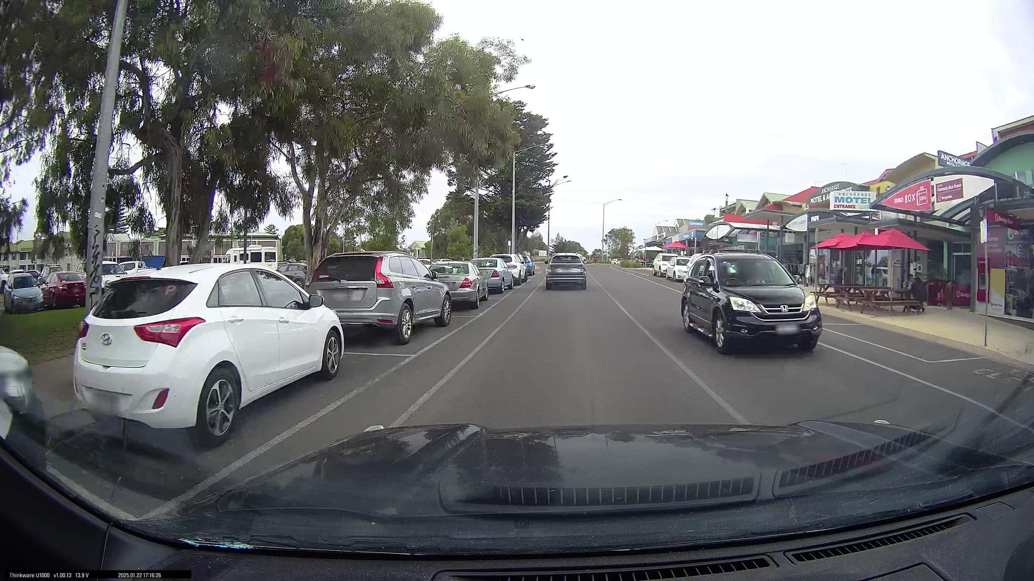Street view near Ocean Sun Apartments, Lorne — © maxim752 (CC BY-SA · Mapillary)
