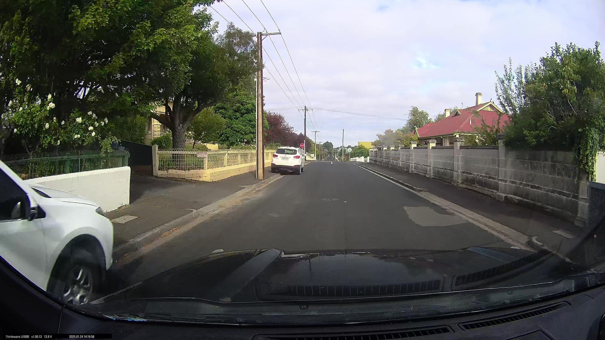 Street view near Country Comfort, Mount Gambier — © maxim752 (CC BY-SA · Mapillary)