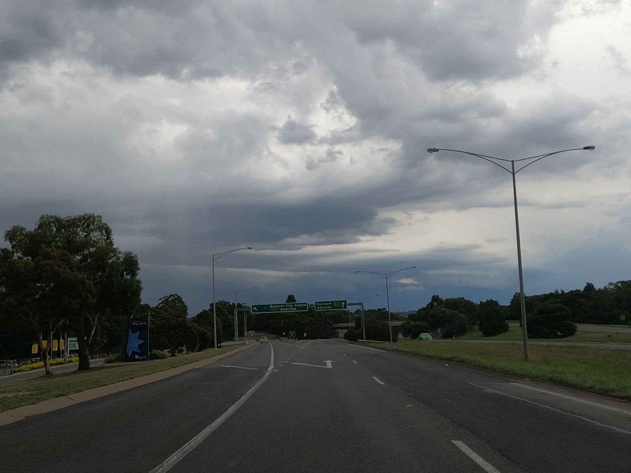 Street view near The Brown House, Brown Hill — © r33za (CC BY-SA · Mapillary)