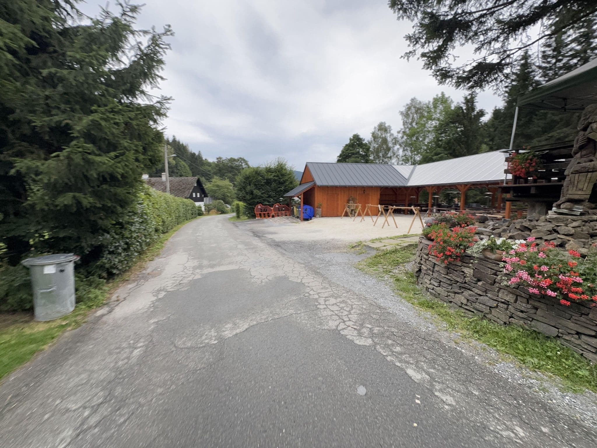 Street view near Sport-Grill, Lipová-lázně — © ondrejlopatka (CC BY-SA · Mapillary)