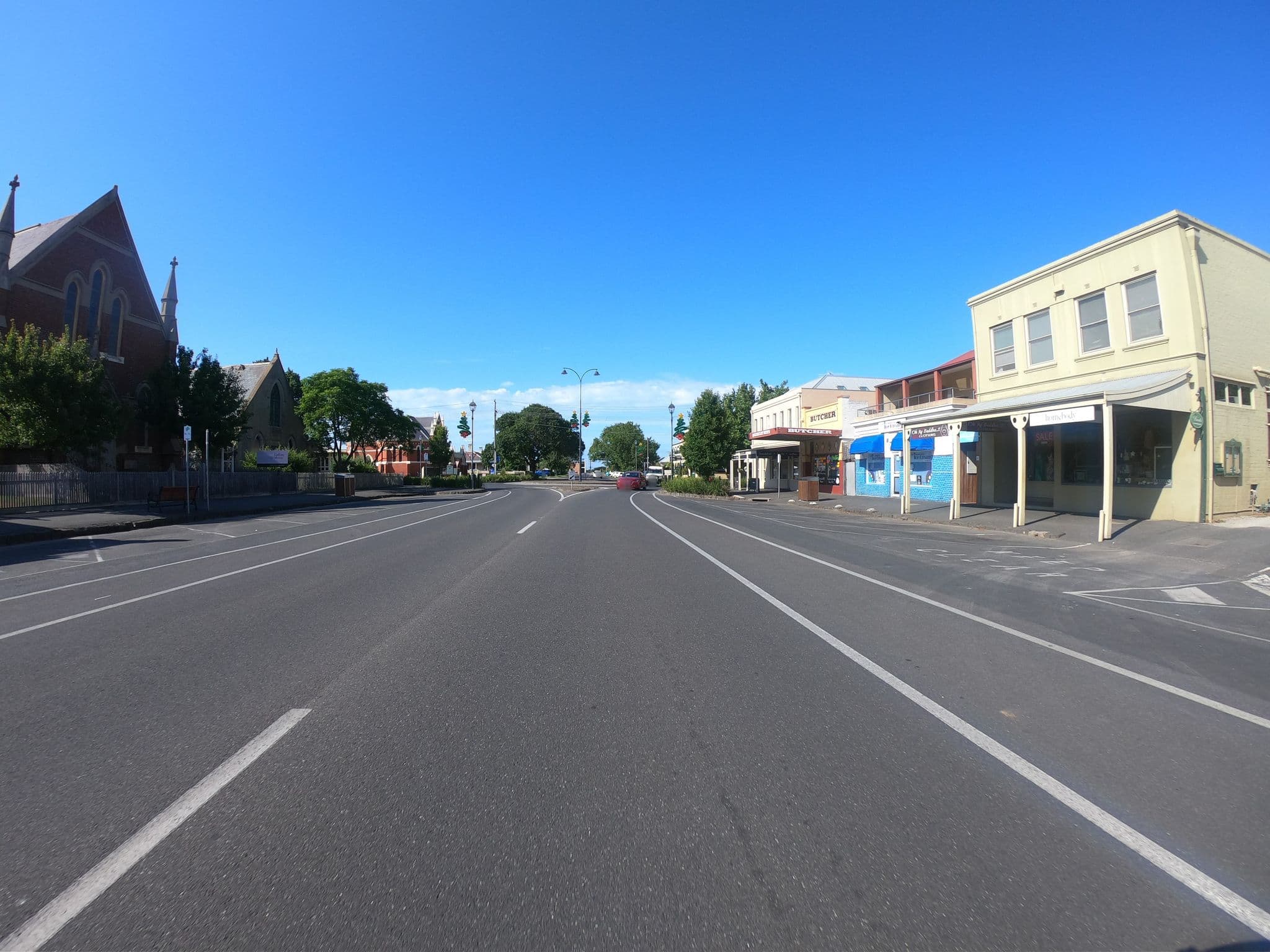 Street view near Banks Holiday Accommodation, Point Lonsdale — © eneerhut (CC BY-SA · Mapillary)