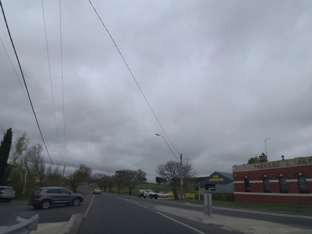 Street view near Farmers Arms Hotel, Daylesford — © mander (CC BY-SA · Mapillary)