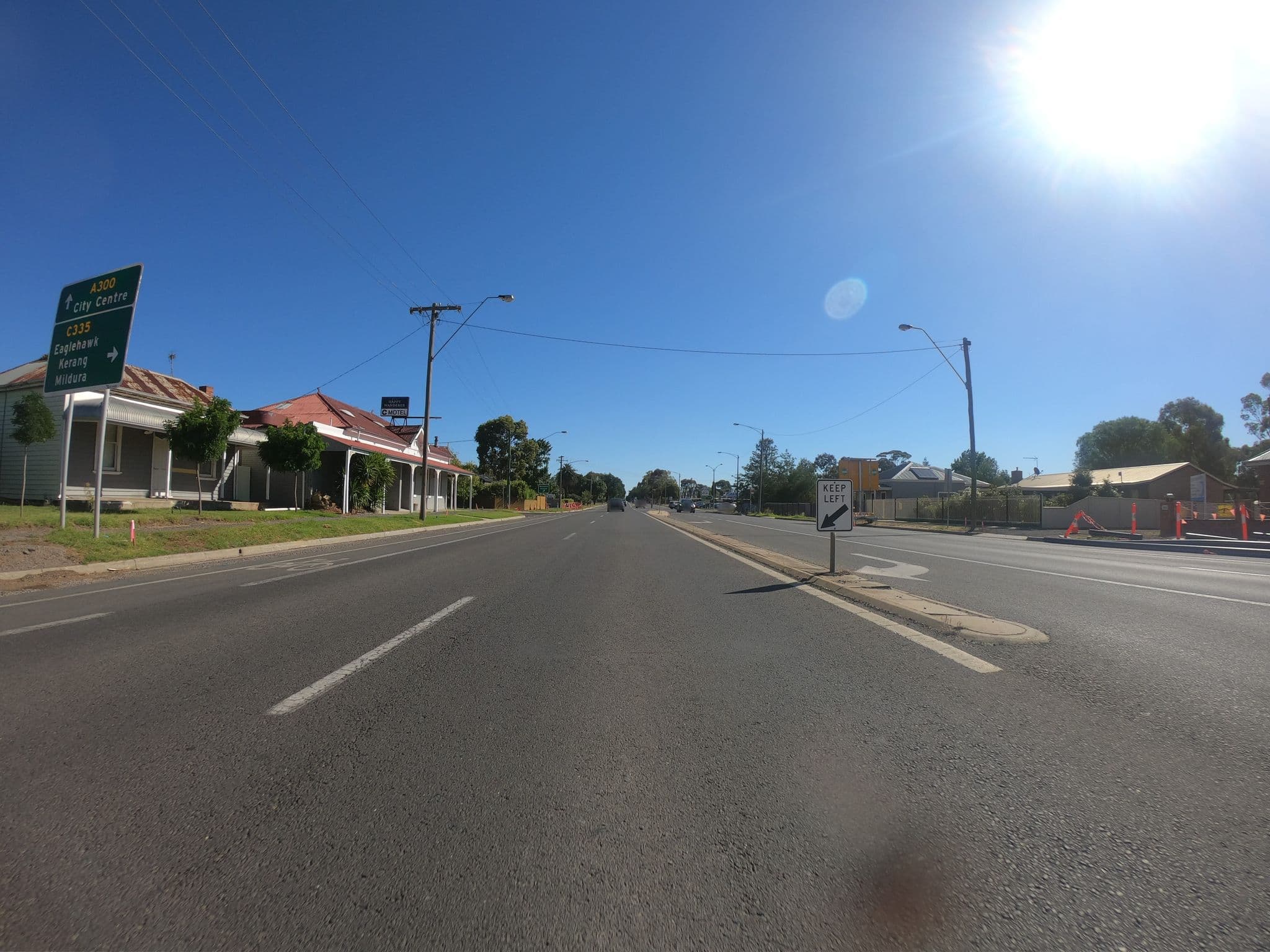 Street view near Happy Wanderer Motel Bendigo CHILDREN NOT PERMITTED over 18s only, North Bendigo — © eneerhut (CC BY-SA · Mapillary)