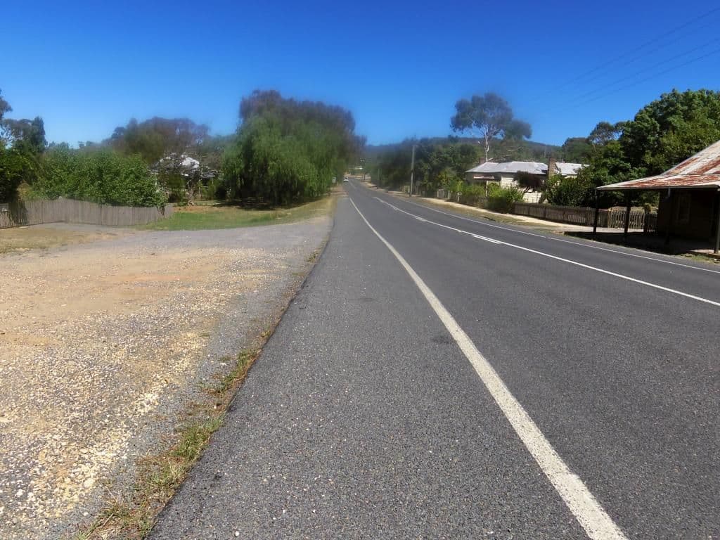 Street view near Quartz Cottage, Maldon — © mander (CC BY-SA · Mapillary)