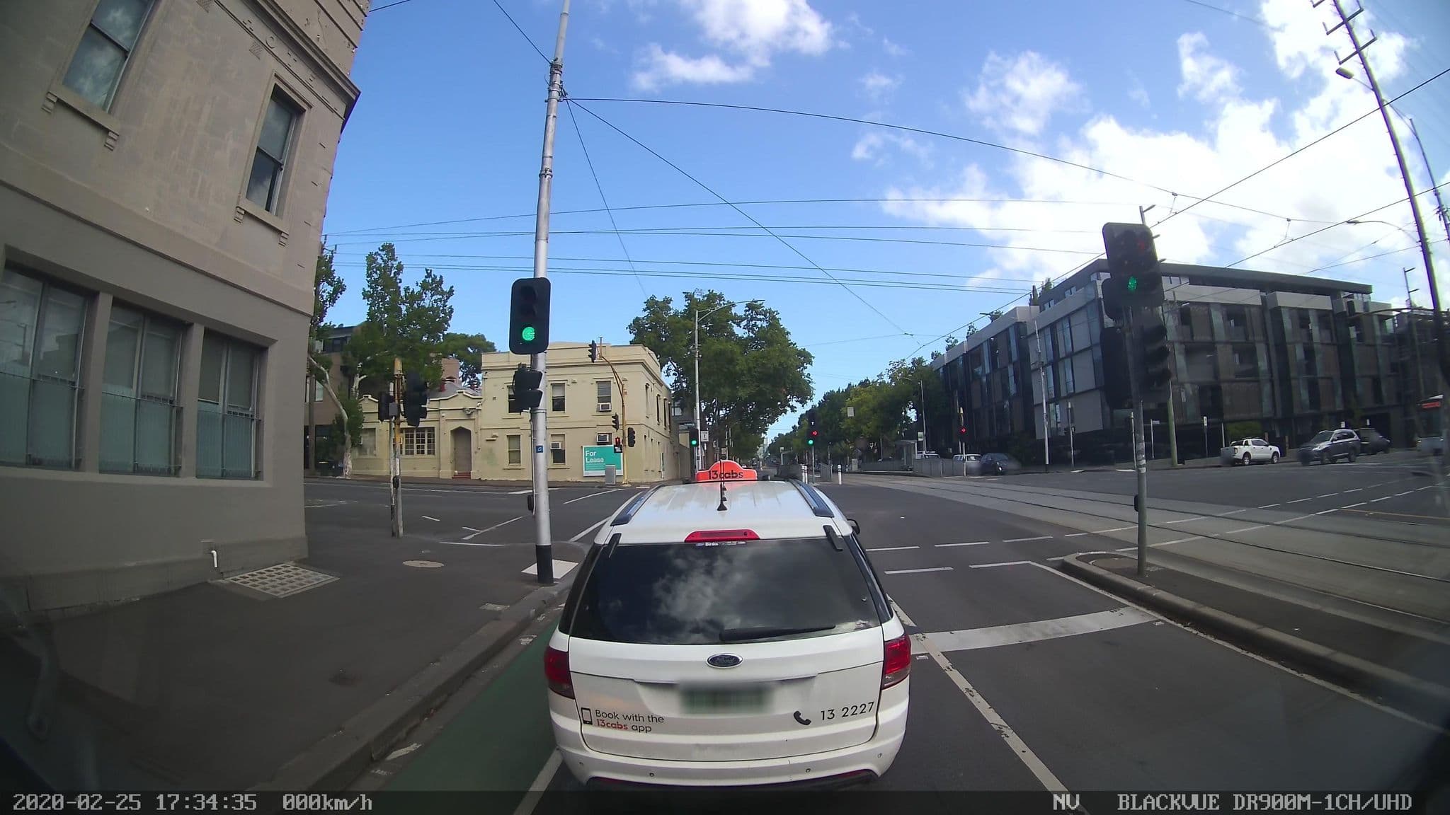 Street view near British Apartments, North Melbourne — © scottsarah (CC BY-SA · Mapillary)