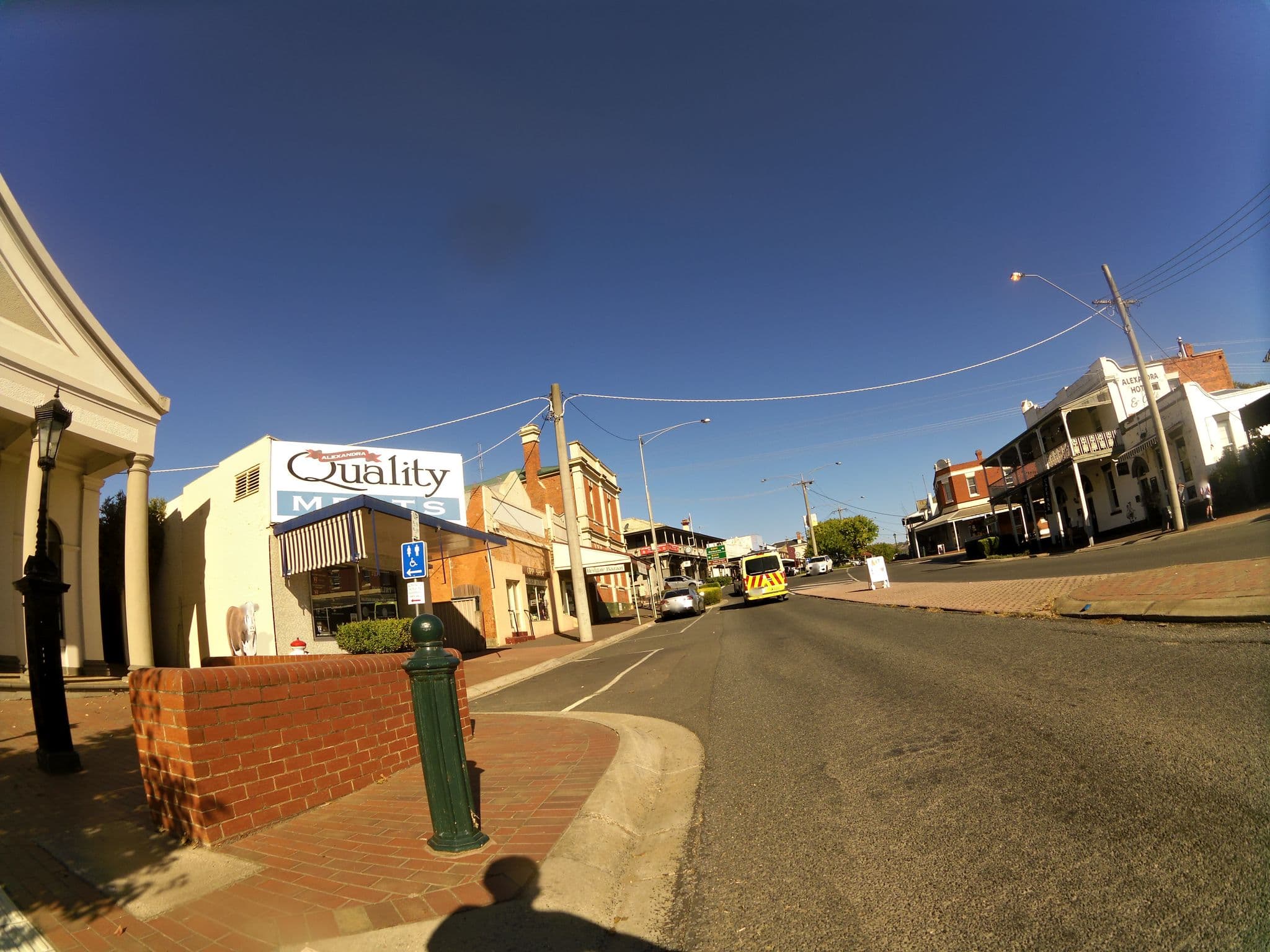Street view near Alexandra Hotel 2, Alexandra — © skillsy (CC BY-SA · Mapillary)
