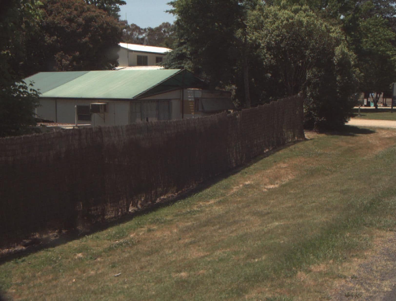 Street view near Porepunkah Pines Tourist Resort, Porepunkah — © vicroads (CC BY-SA · Mapillary)