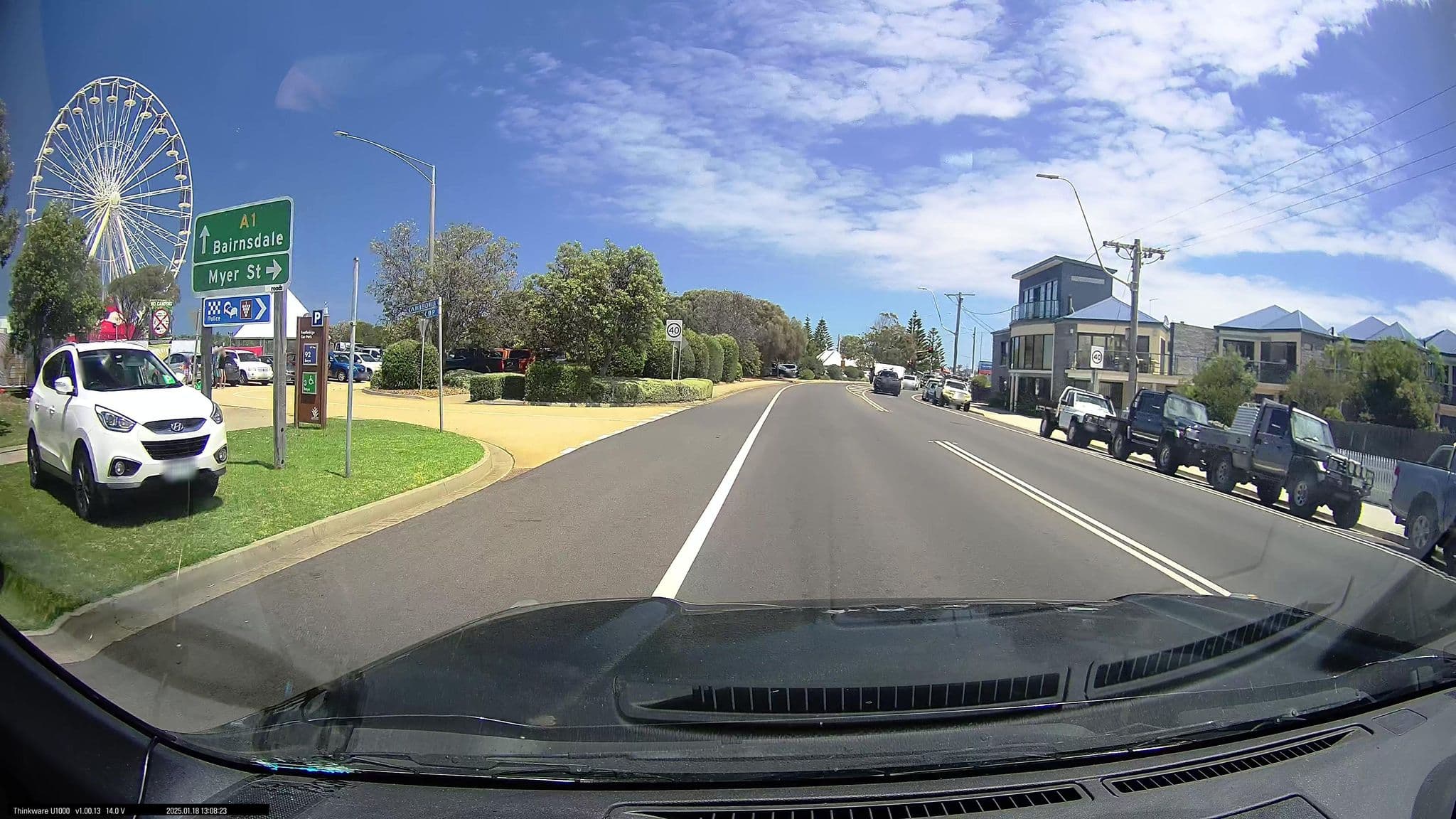 Street view near Ultimate Holiday Apartments, Lakes Entrance — © maxim752 (CC BY-SA · Mapillary)