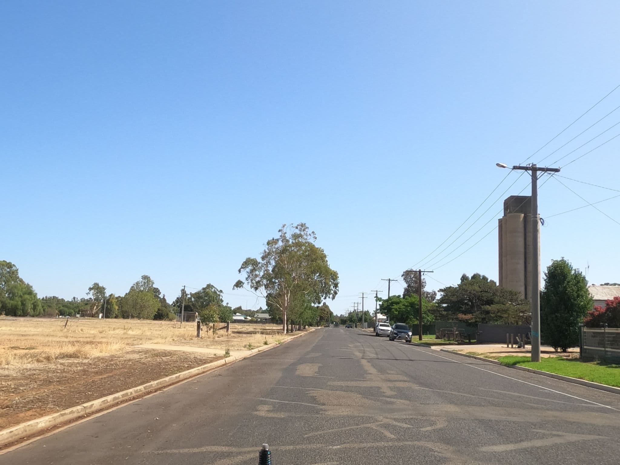 Street view near Mad on Yarrawonga, Yarrawonga — © r33za (CC BY-SA · Mapillary)