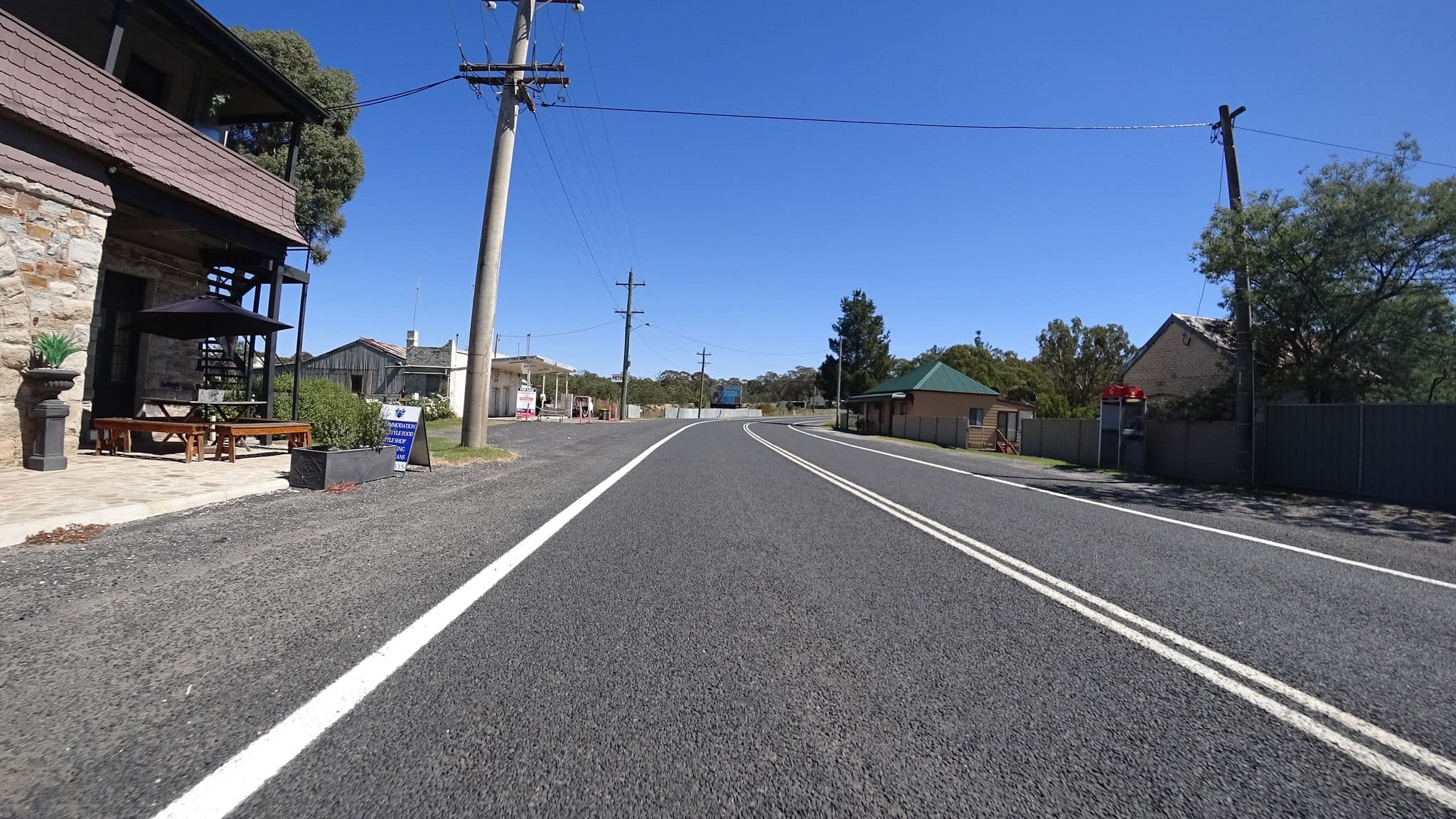 Street view near Capertee Valley Retreat, Wallerawang — © aharvey (CC BY-SA · Mapillary)
