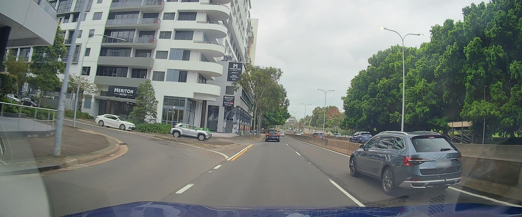 Street view near Meriton Serviced Apartments, Zetland — © maxim752 (CC BY-SA · Mapillary)