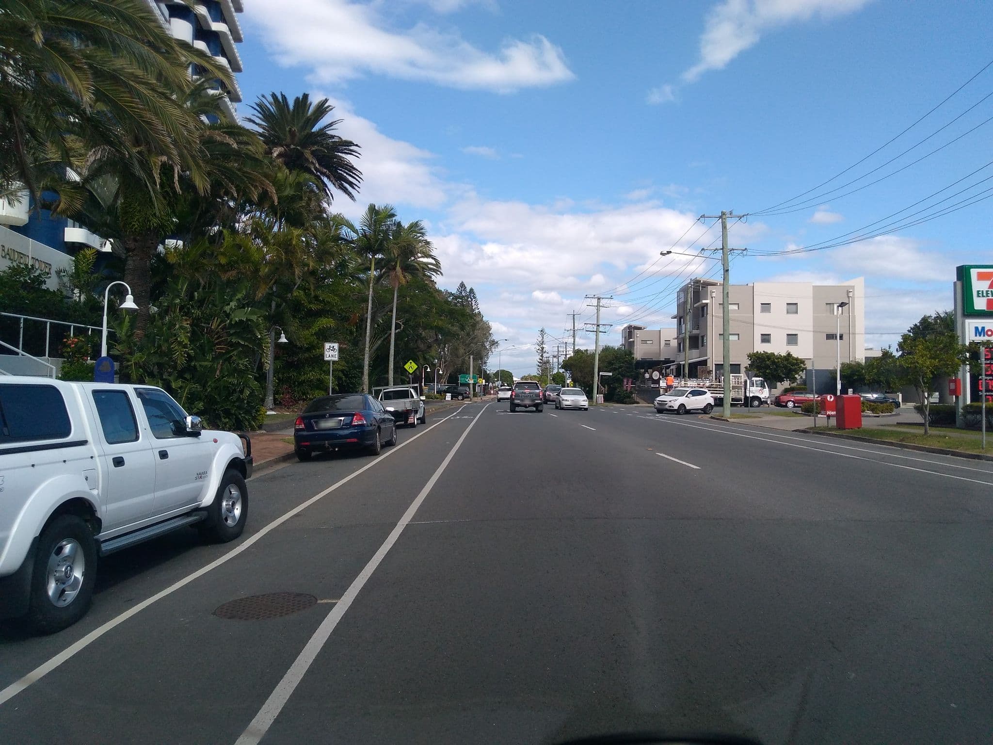 Street view near Broadwater Shores Apartments, Biggera Waters — © marki (CC BY-SA · Mapillary)