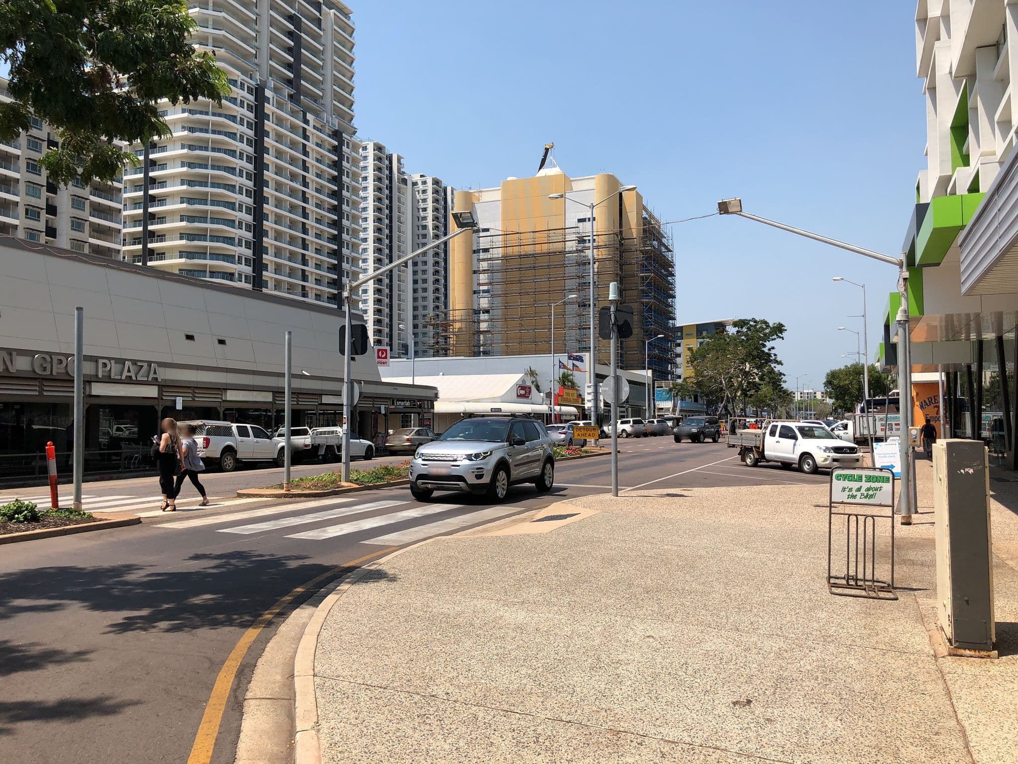 Street view near Crocs on Cavenagh, Darwin — © bswatkins (CC BY-SA · Mapillary)