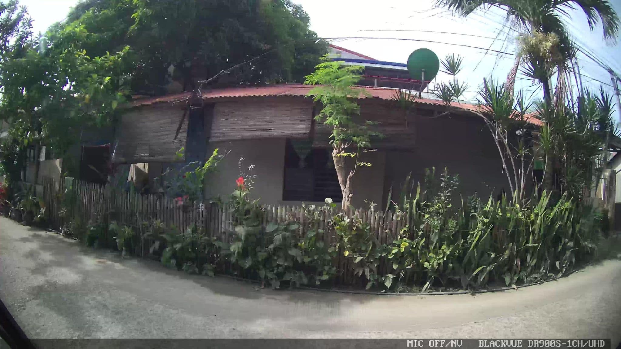Street view near Babu Backpacker's Inn, Basdiot — © Kaart---LEFT (CC BY-SA · Mapillary)