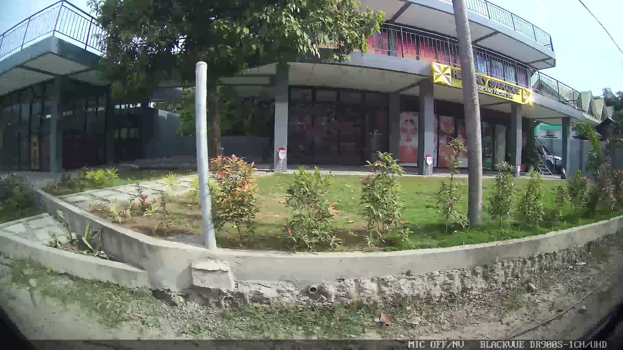Street view near Bamboo Inn, Basdiot — © Kaart---RIGHT (CC BY-SA · Mapillary)
