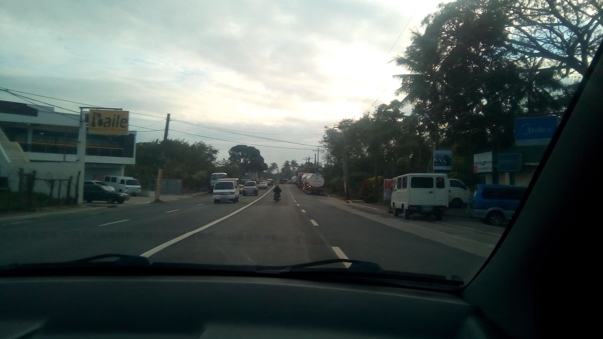 Street view near Aquamarine Hotel, Banaybanay — © tagasanpedroako (CC BY-SA · Mapillary)