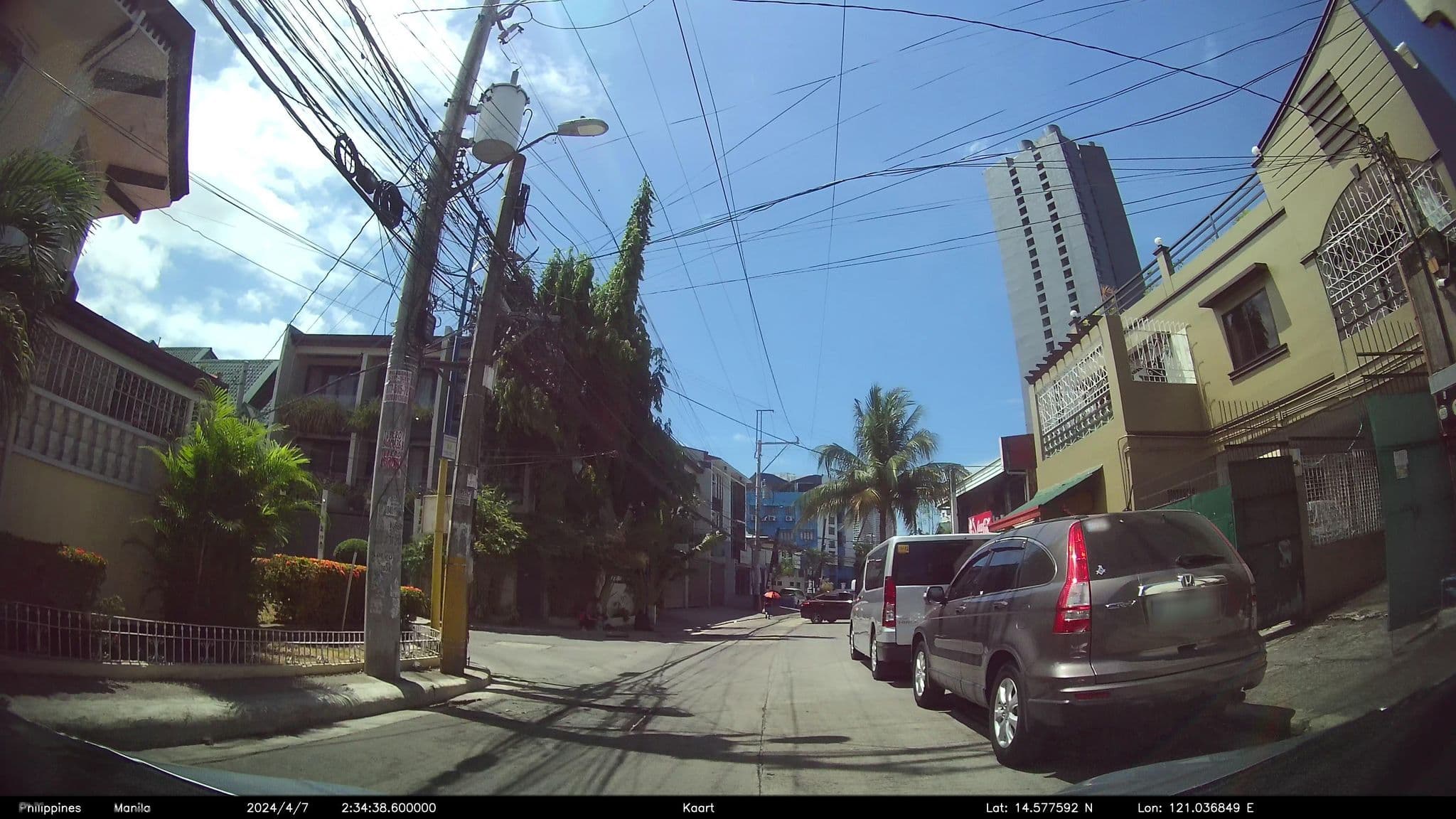 Street view near Moments Resort, Mandaluyong — © kaart_4 (CC BY-SA · Mapillary)