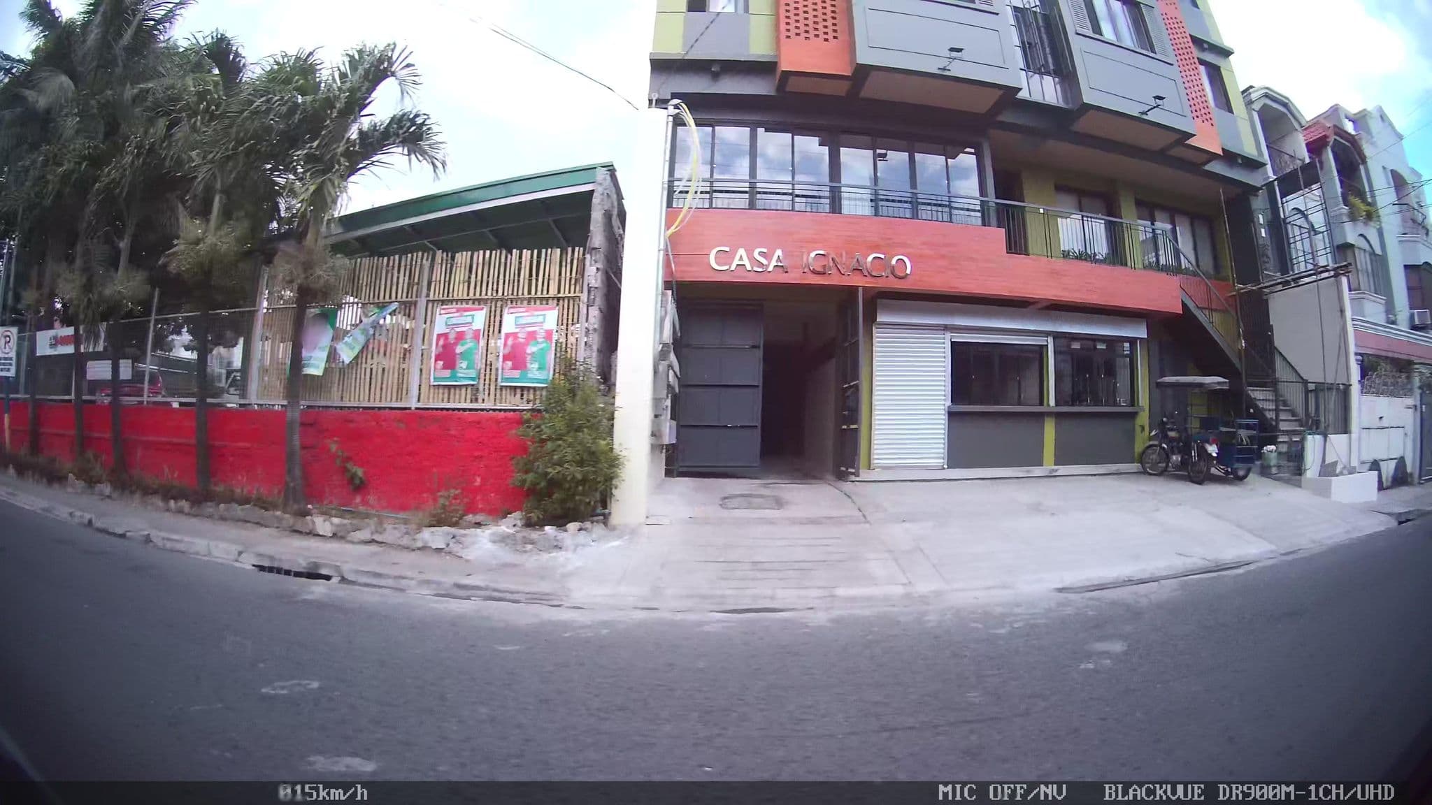 Street view near Red Planet Hotels, Mandaluyong — © kaart_4 (CC BY-SA · Mapillary)