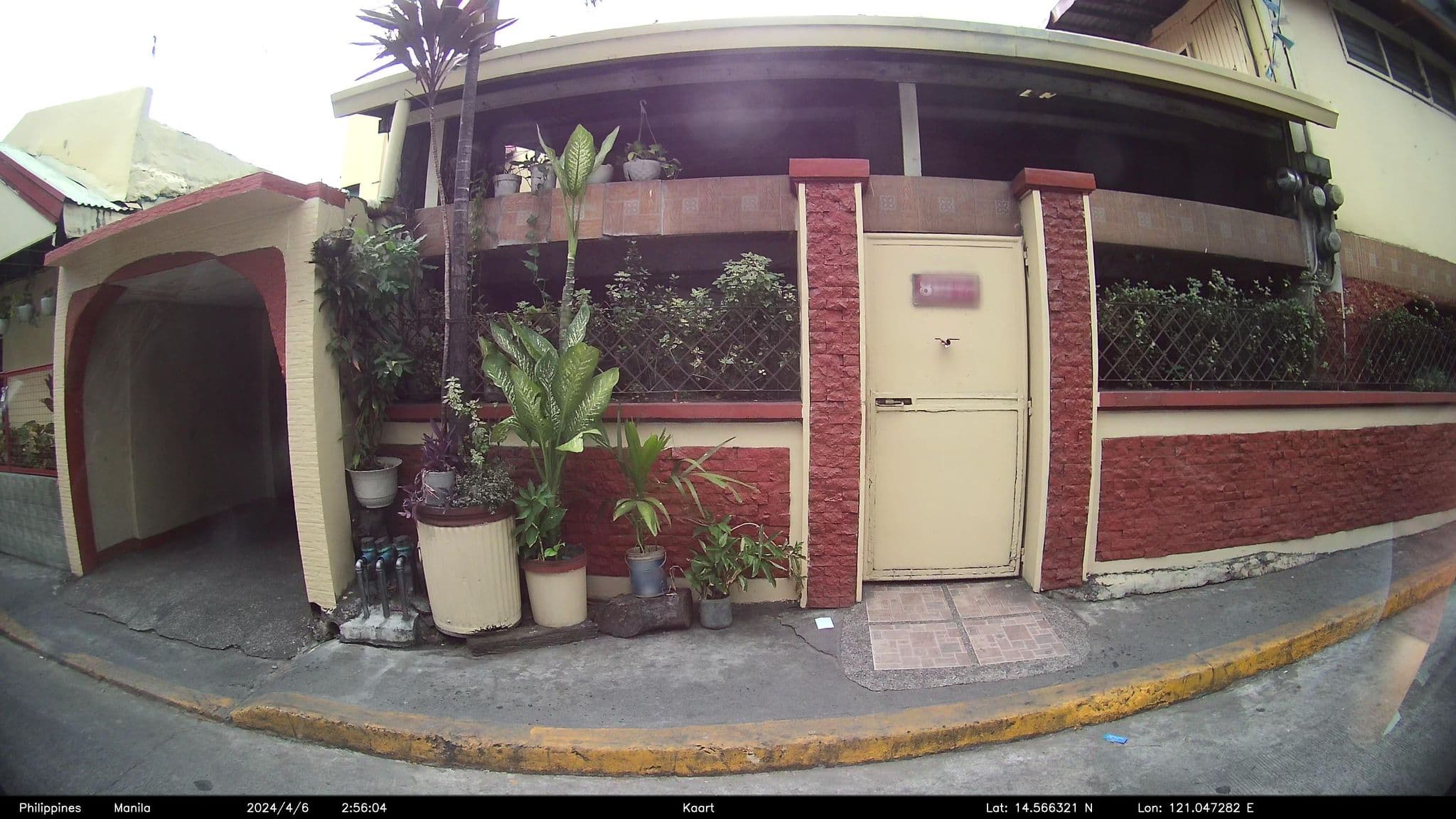 Street view near Makati Friendship Suites, Mandaluyong — © kaart_3 (CC BY-SA · Mapillary)
