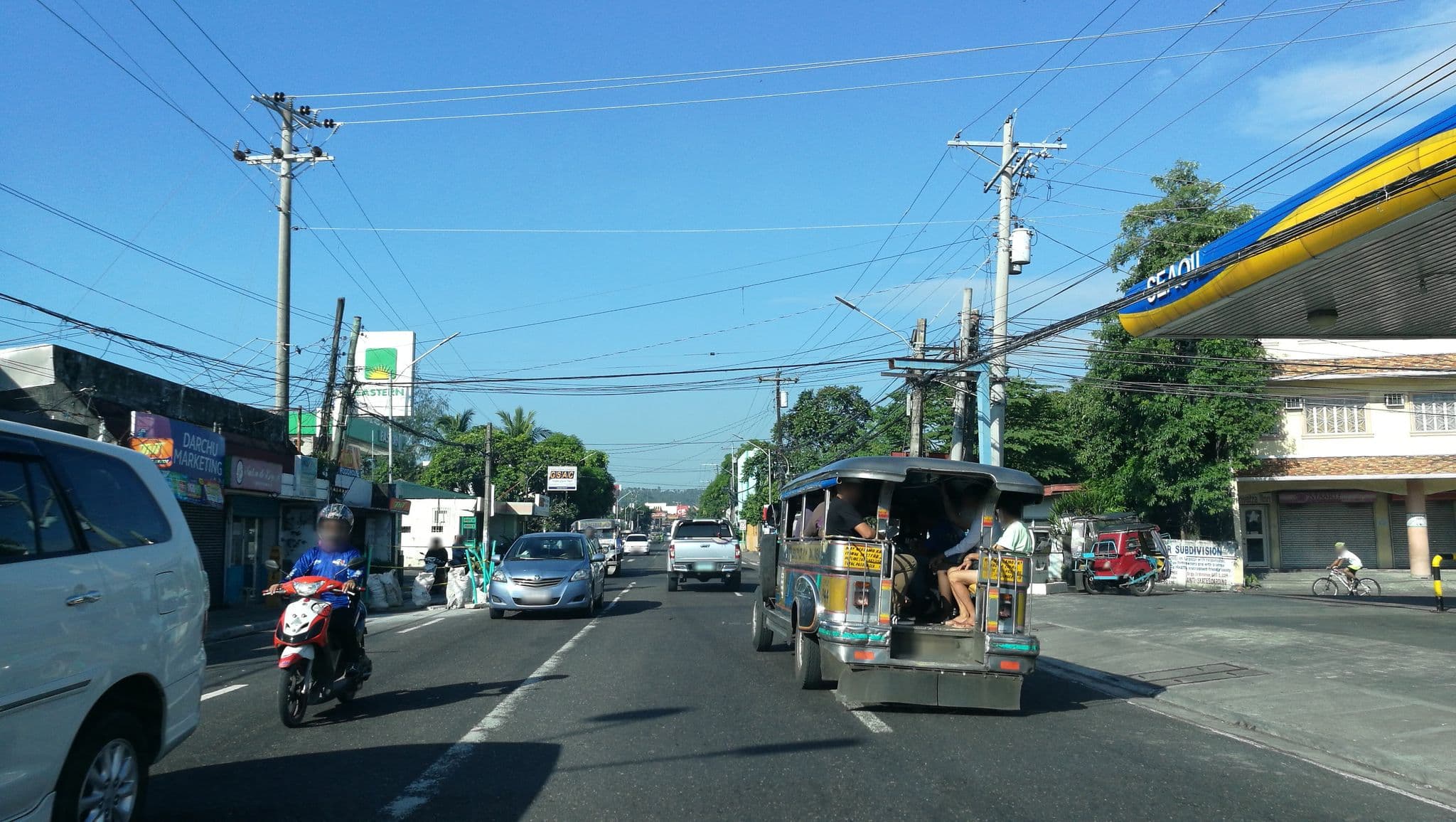 Street view near Lakwatza Inn, Legaspi — © badiiiiiit (CC BY-SA · Mapillary)