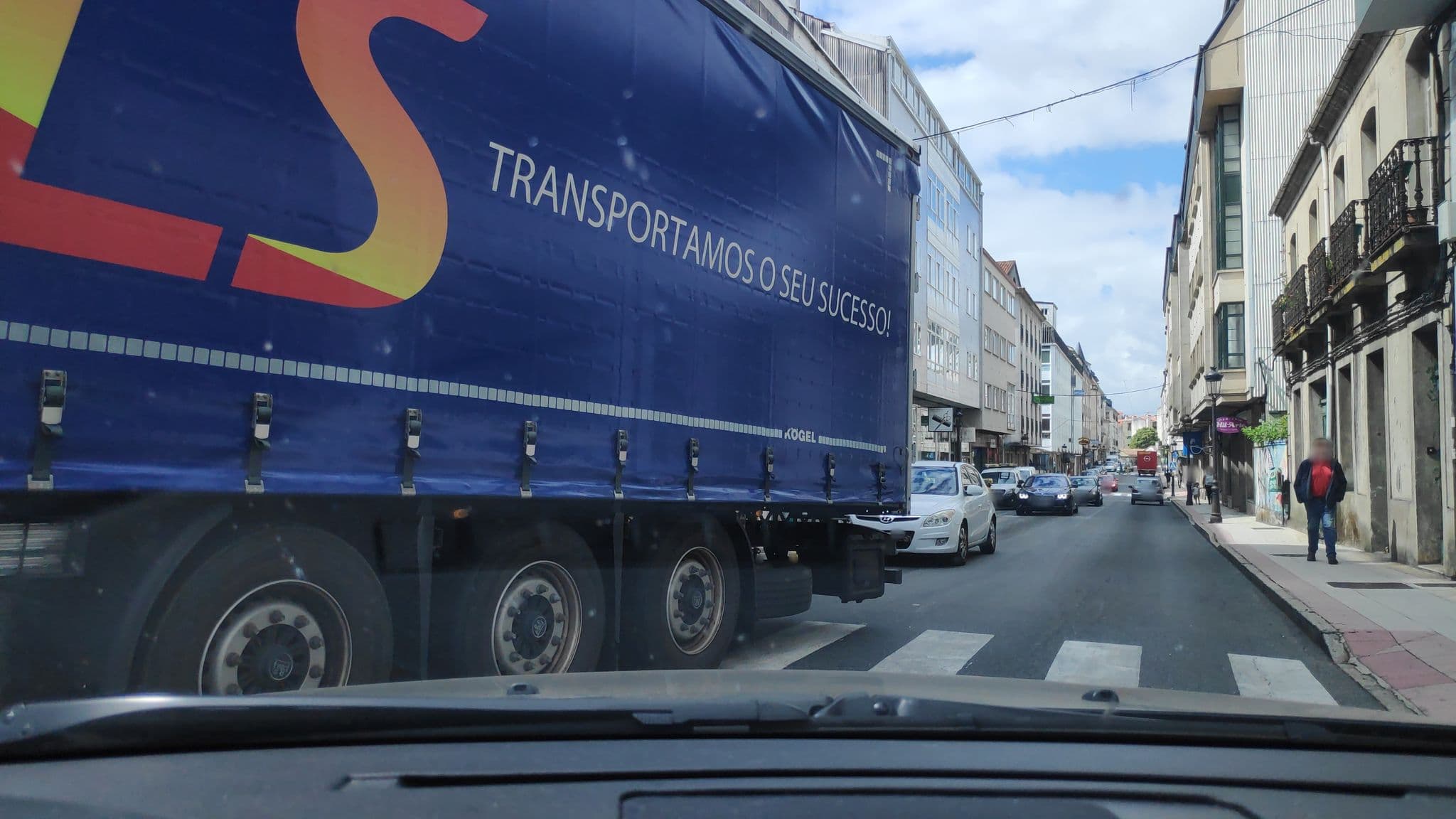 Street view near Motel Caldas, Caldas de Reis — © polkillas (CC BY-SA · Mapillary)