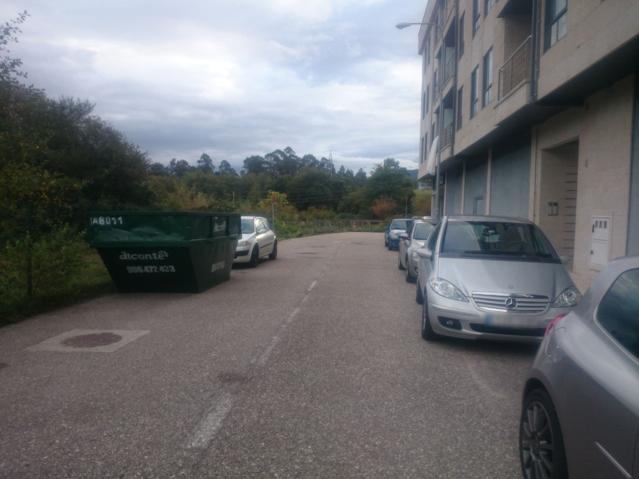 Street view near Hotel El Puente, Porriño — © edvac (CC BY-SA · Mapillary)