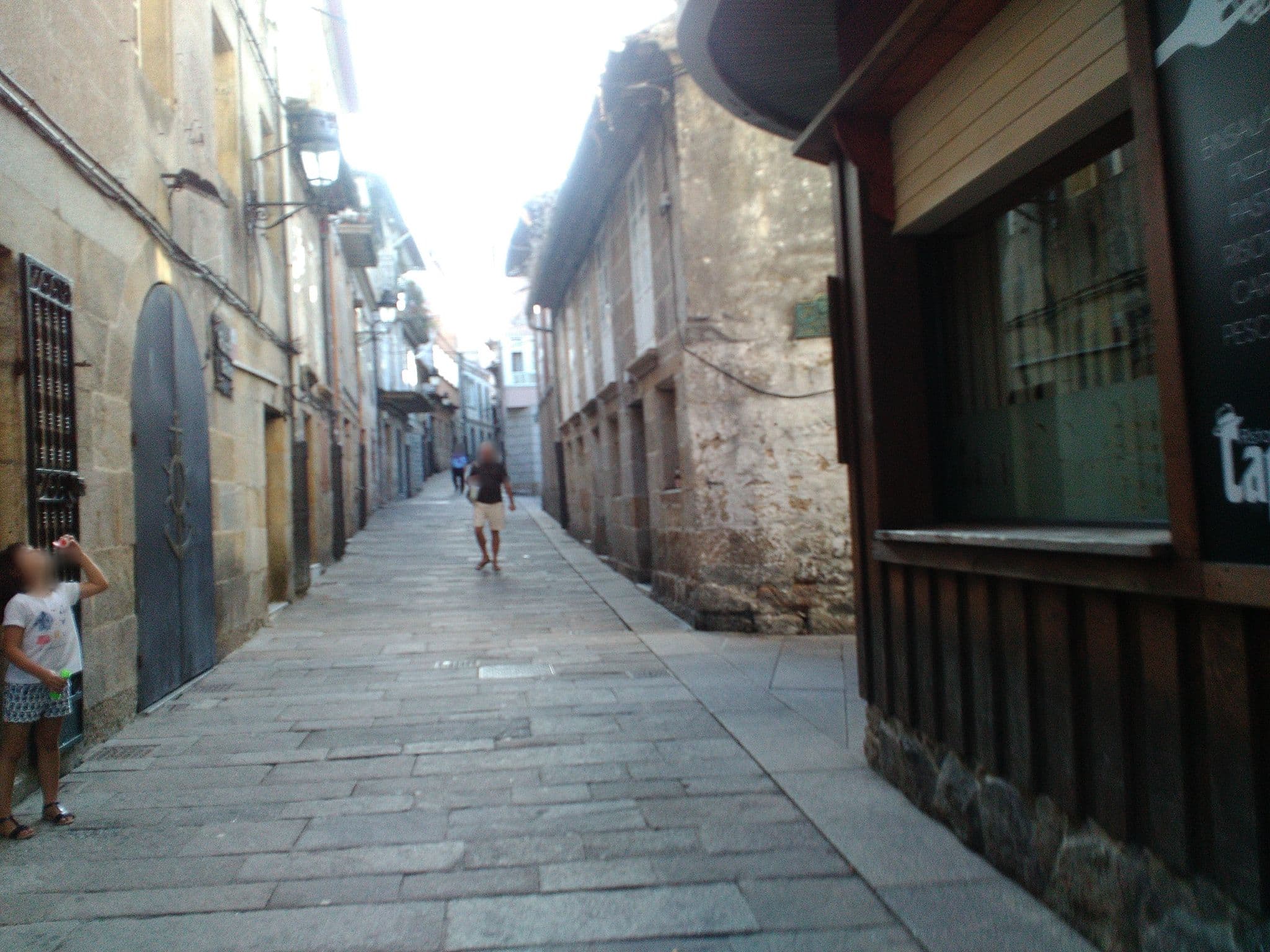 Street view near Hotel Bayona, Baiona — © robertogeb (CC BY-SA · Mapillary)