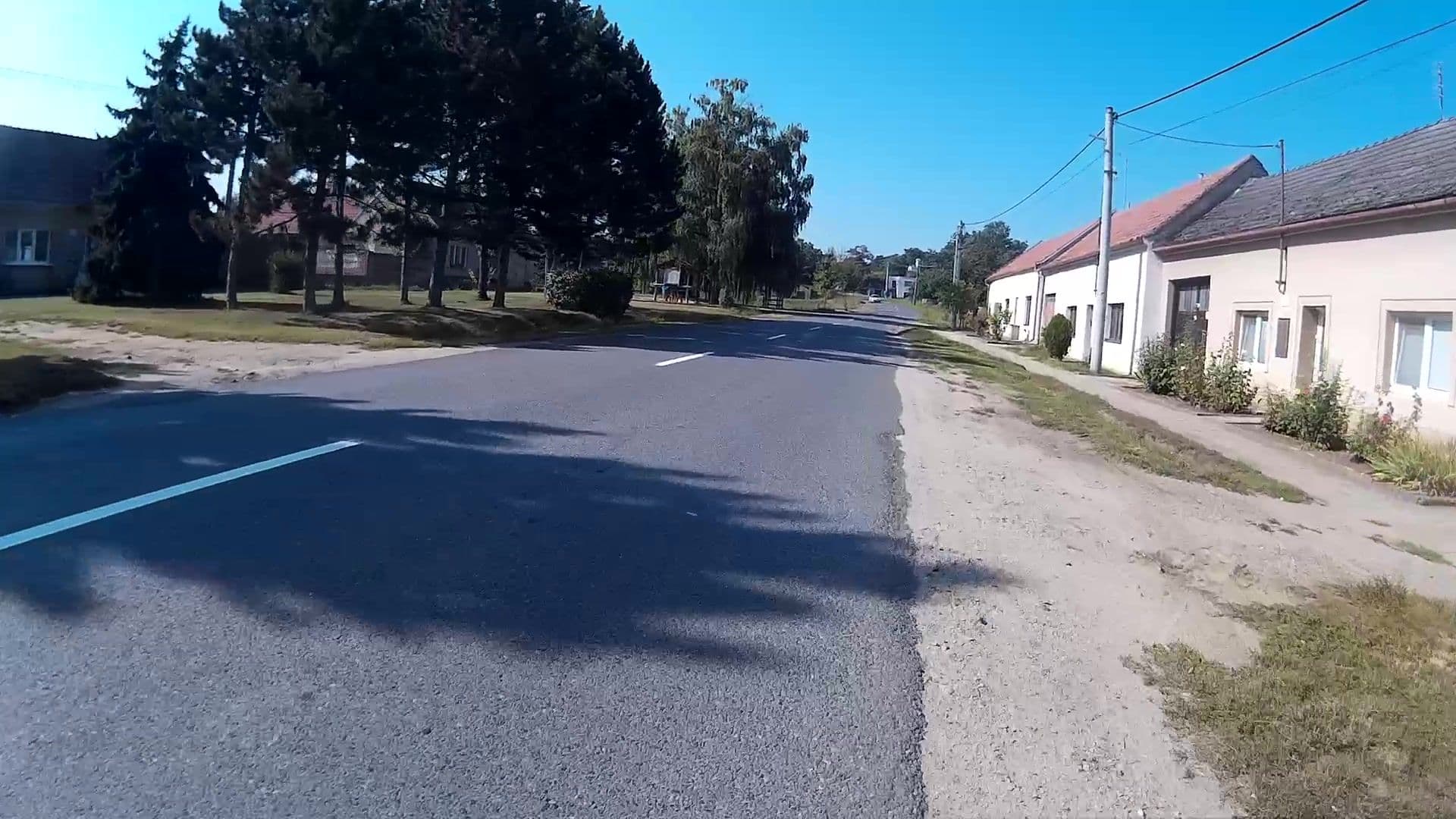 Street view near Berunka, Drnholec — © hcz (CC BY-SA · Mapillary)
