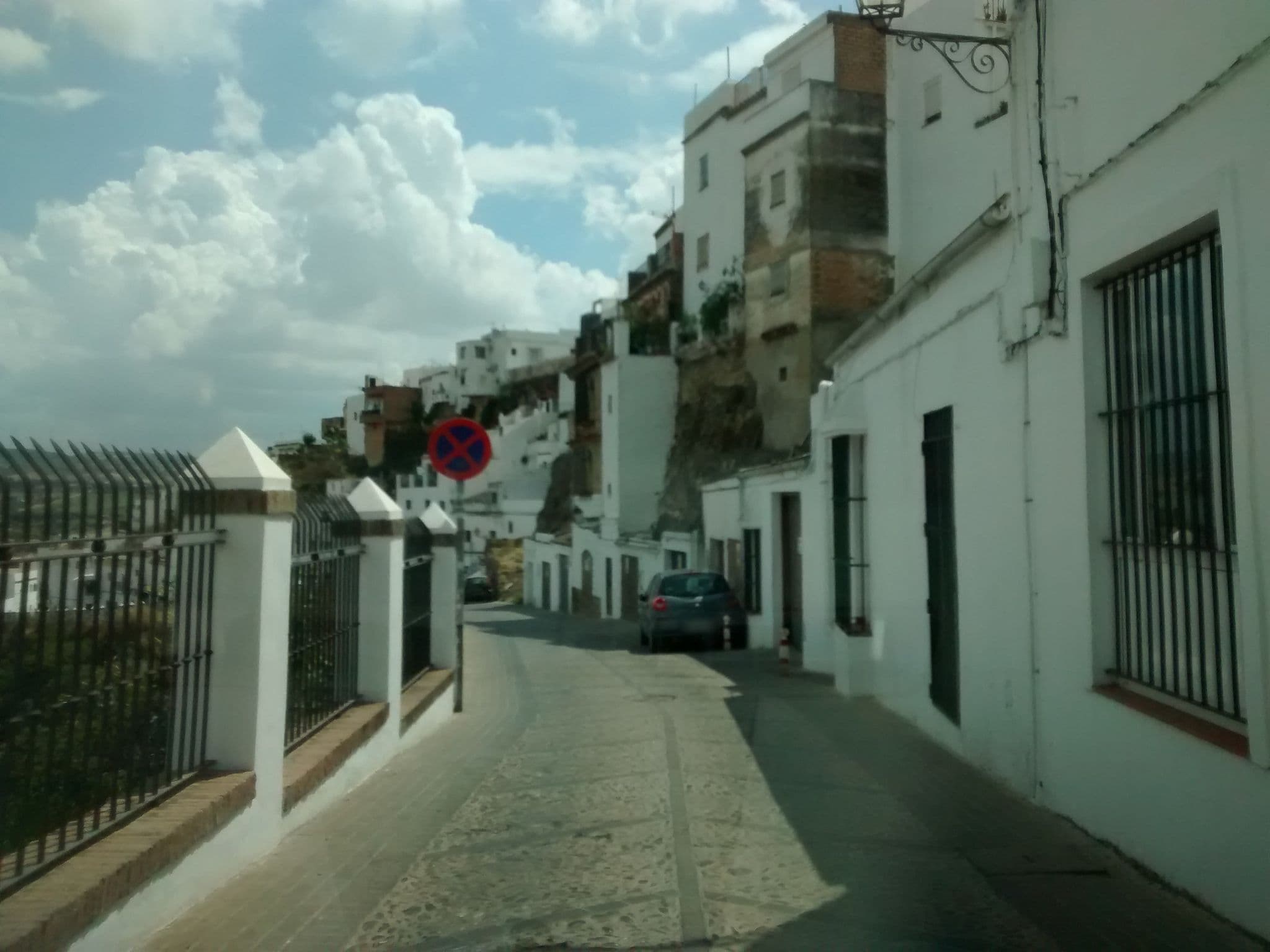 Street view near Casa Petra, Arcos de la Frontera — © egofer (CC BY-SA · Mapillary)