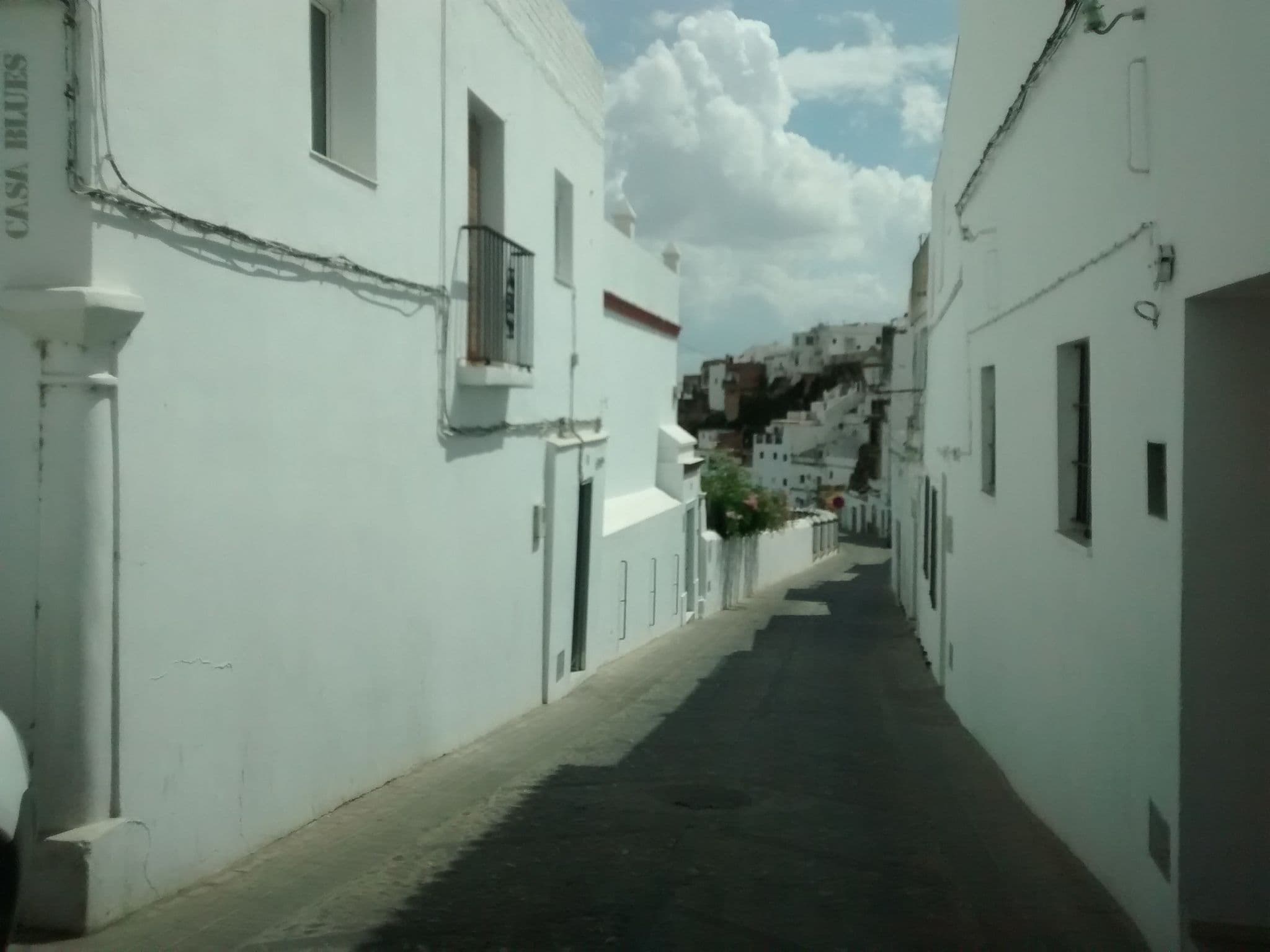 Street view near Casa Blues, Arcos de la Frontera — © egofer (CC BY-SA · Mapillary)