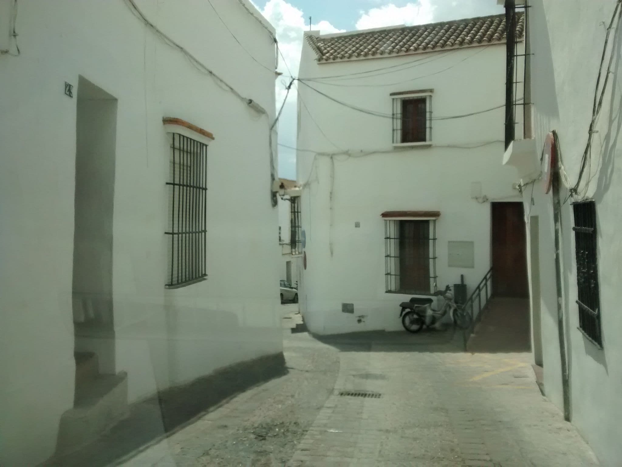 Street view near Casa Martín Montero, Arcos de la Frontera — © egofer (CC BY-SA · Mapillary)