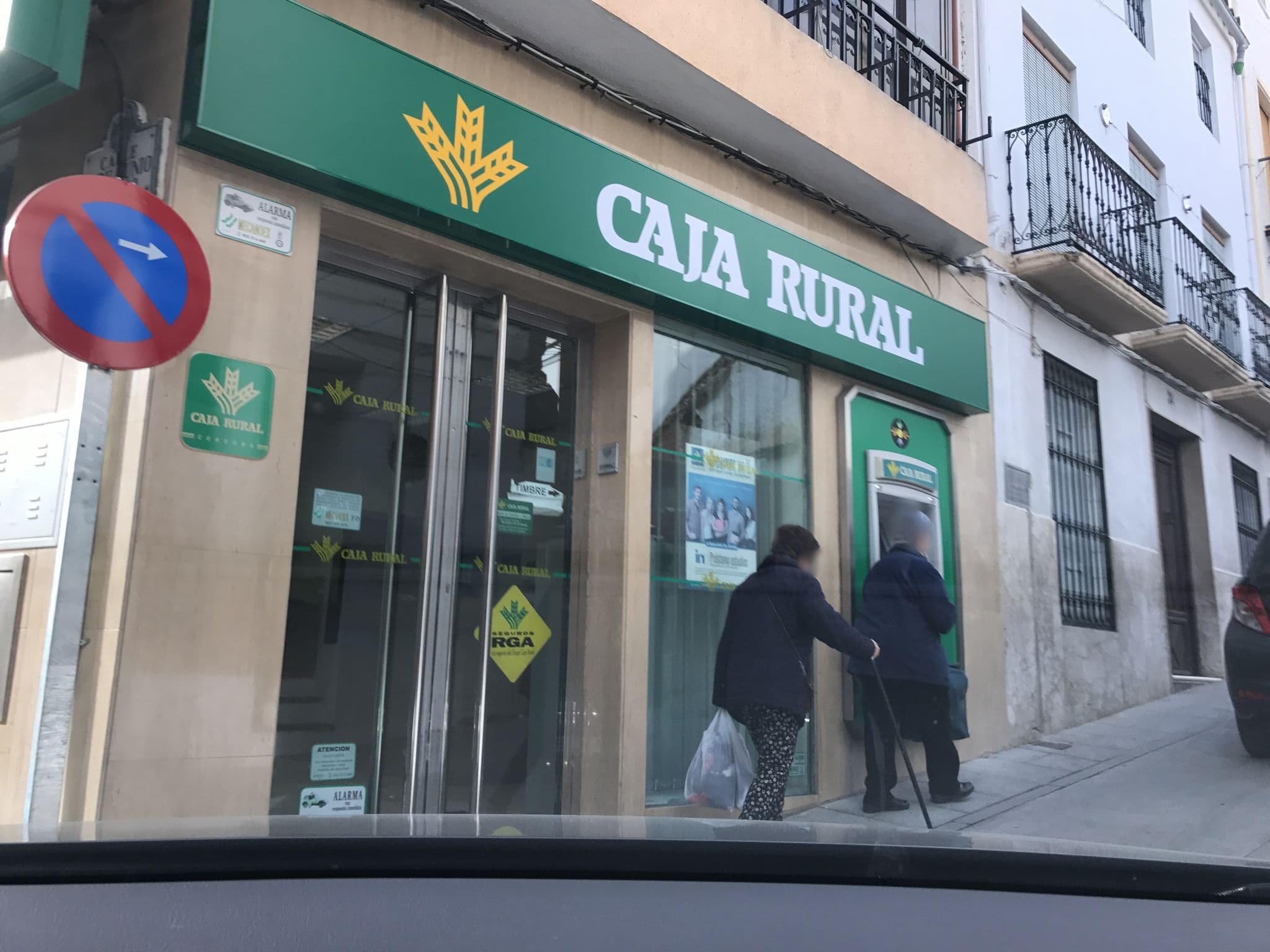 Street view near Hotel Casa Las Tinajas, Iznájar — © rainerup (CC BY-SA · Mapillary)