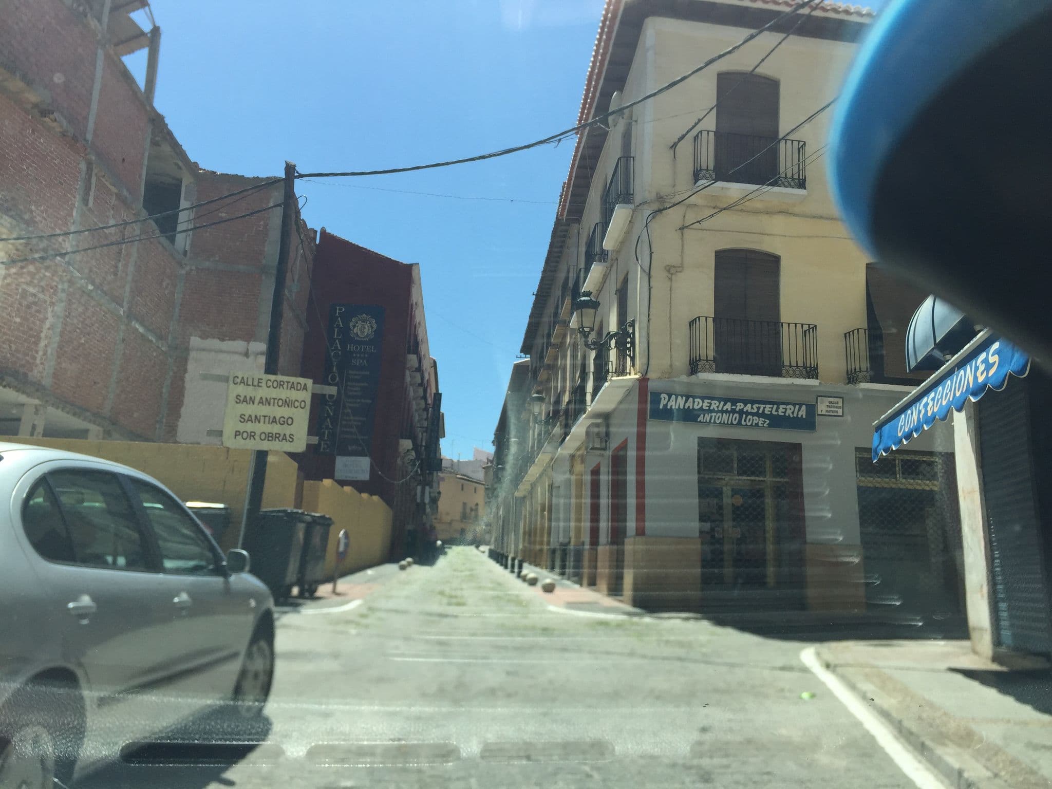 Street view near Hotel Comercio, Guadix — © ssnake (CC BY-SA · Mapillary)