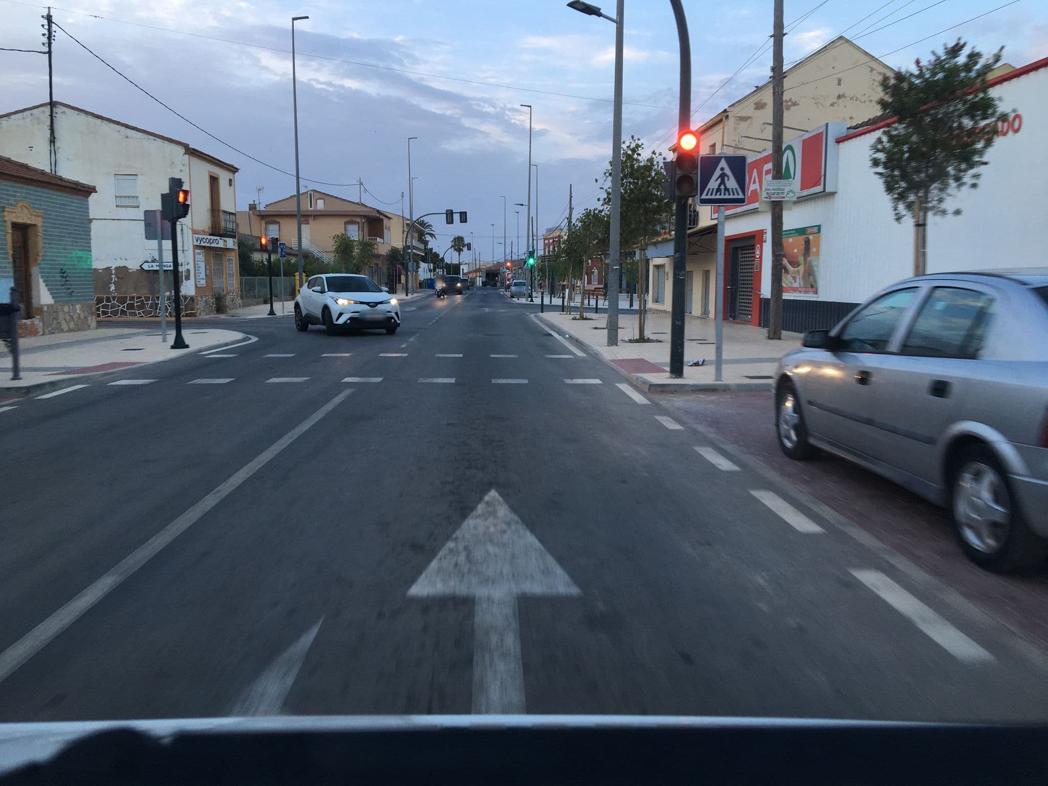 Street view near Esperando A La Amiga De La Alba, El Plan — © jjteban (CC BY-SA · Mapillary)