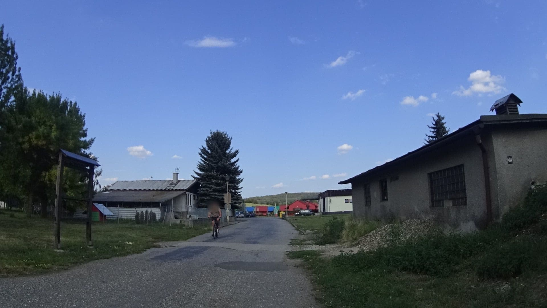 Street view near rekreační středisko Pahrbek, Napajedla — © ramap (CC BY-SA · Mapillary)