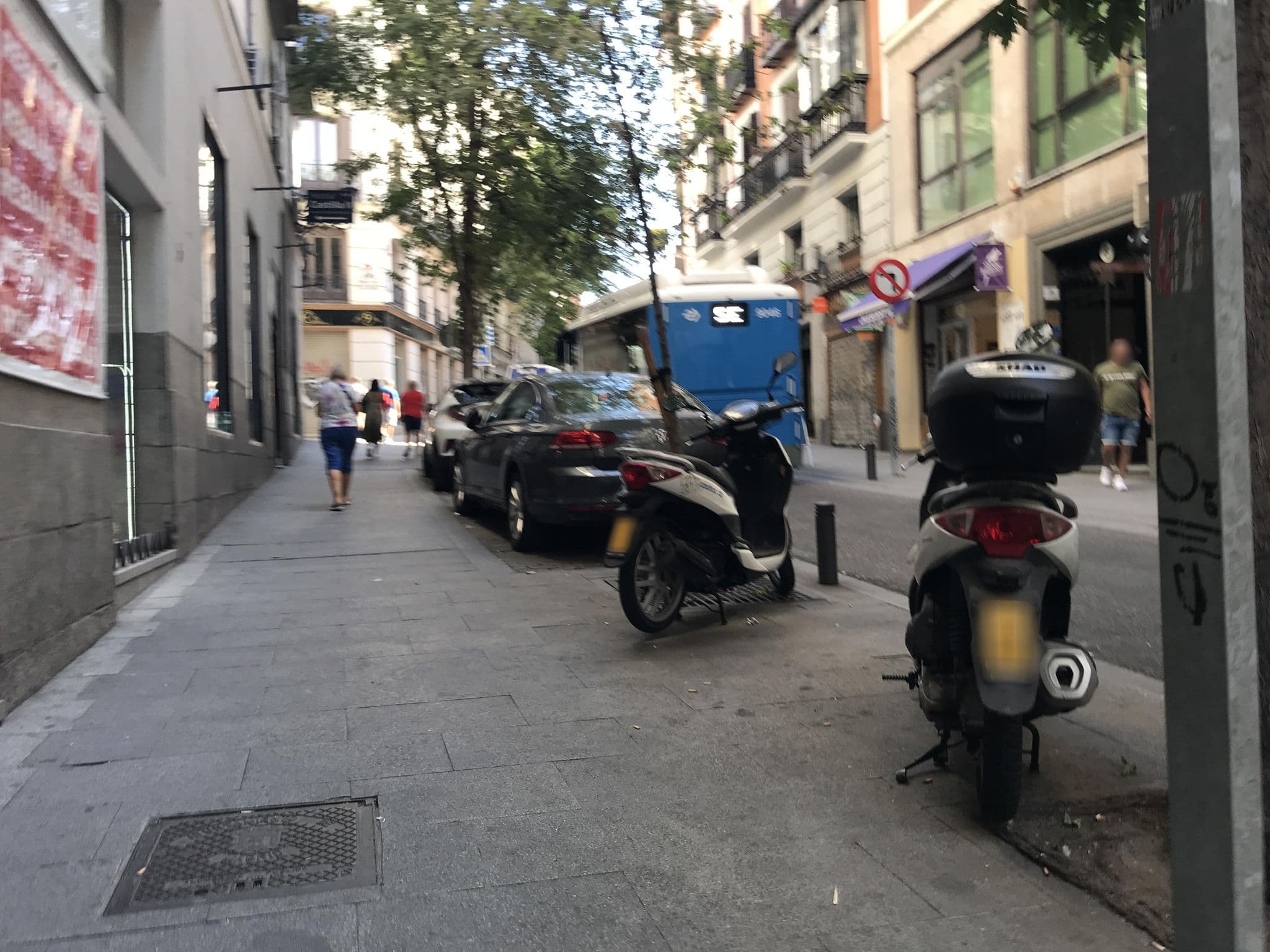 Street view near Hostal Teran, Sol — © miguel_andrade (CC BY-SA · Mapillary)