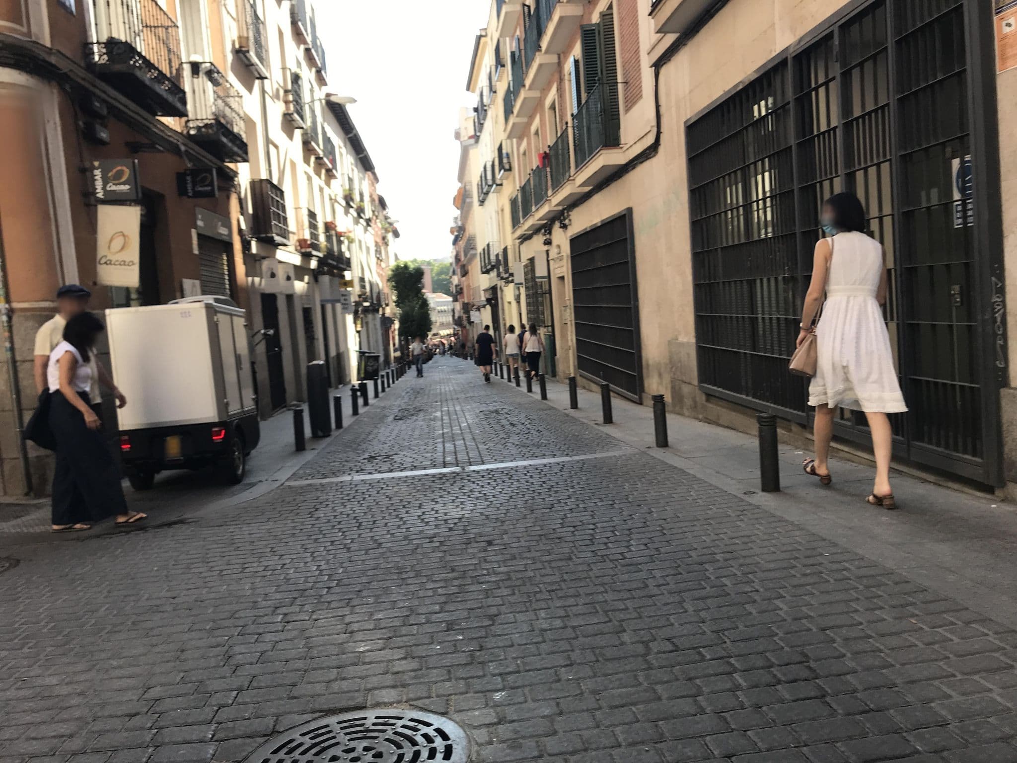 Street view near Apartamento Moratin, Las Cortes — © miguel_andrade (CC BY-SA · Mapillary)