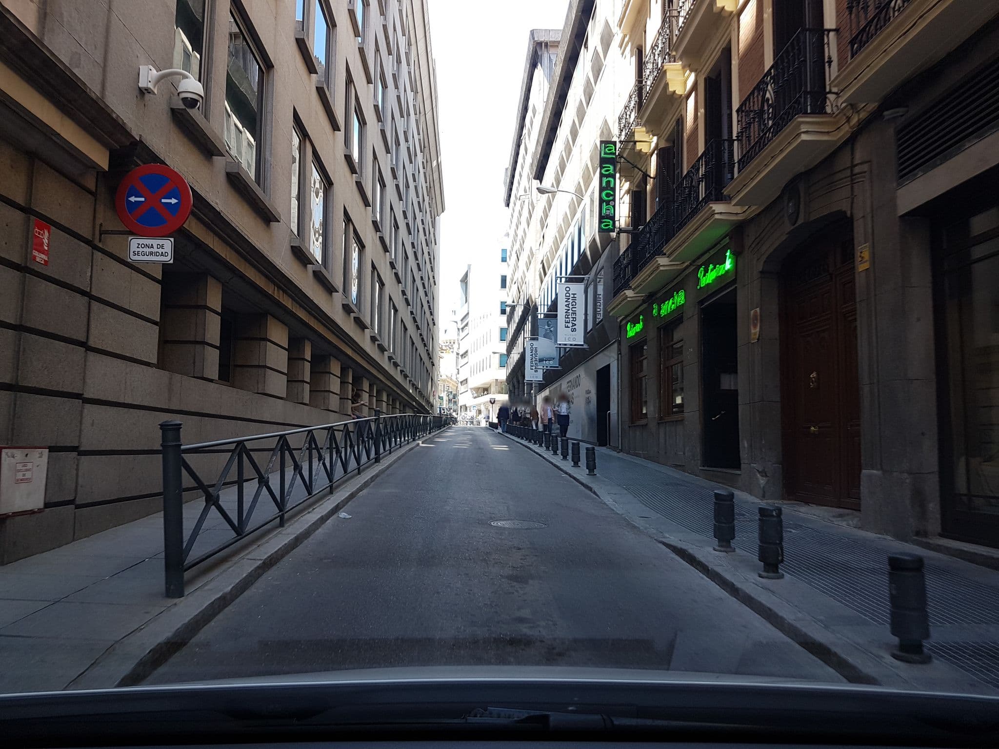 Street view near Reconquista, Las Cortes — © Ralvar (CC BY-SA · Mapillary)