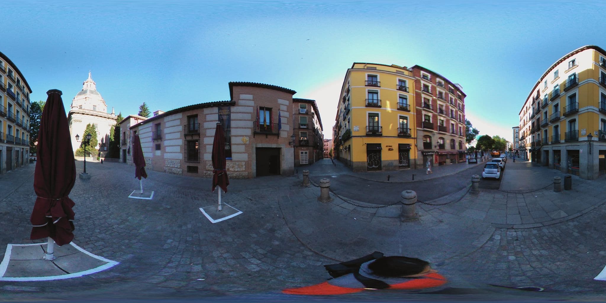 Street view near Madrid Fart House, La Latina — © ccossio (CC BY-SA · Mapillary)