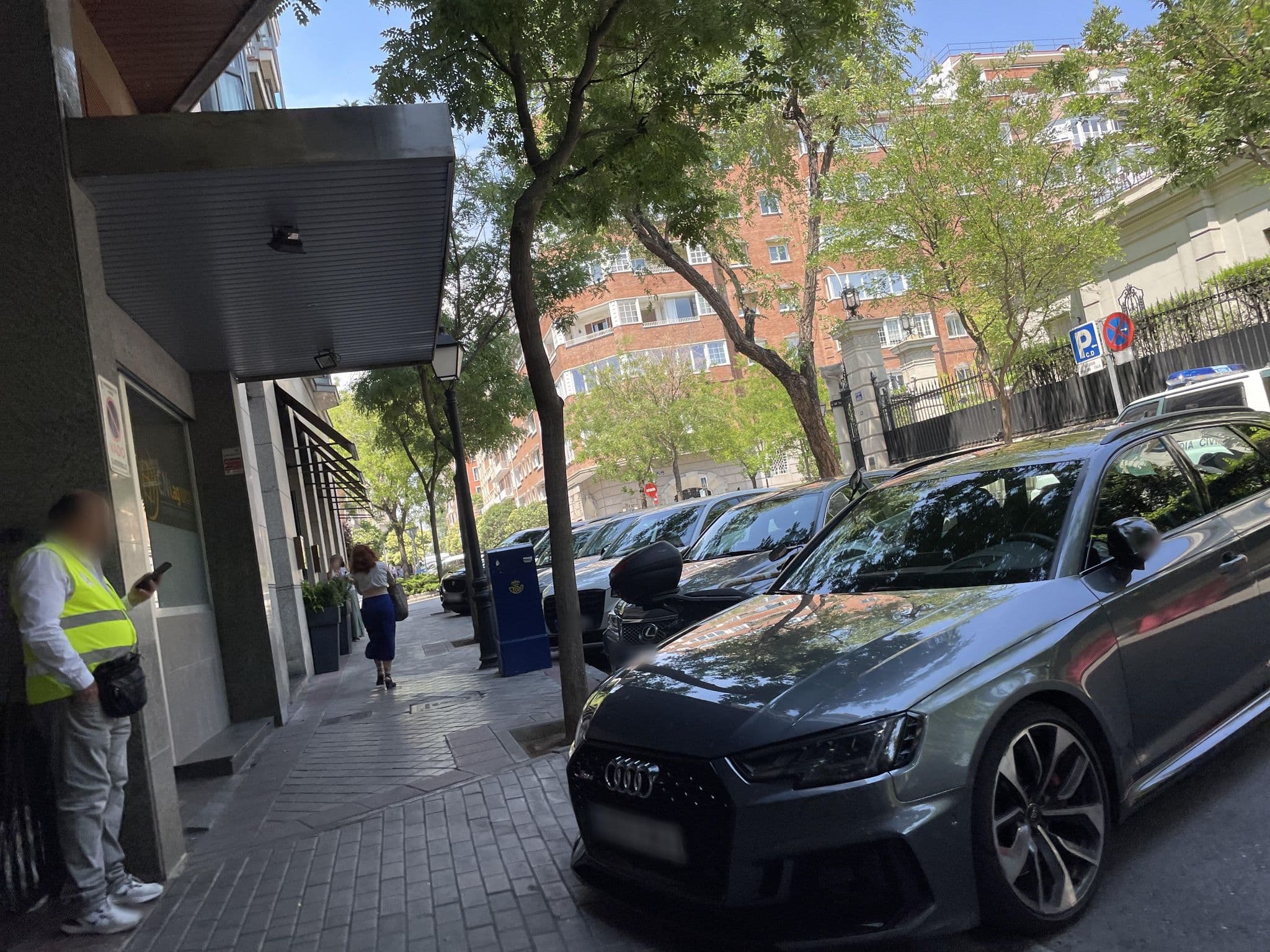 Street view near H Santos D, Castellana — © seraq (CC BY-SA · Mapillary)