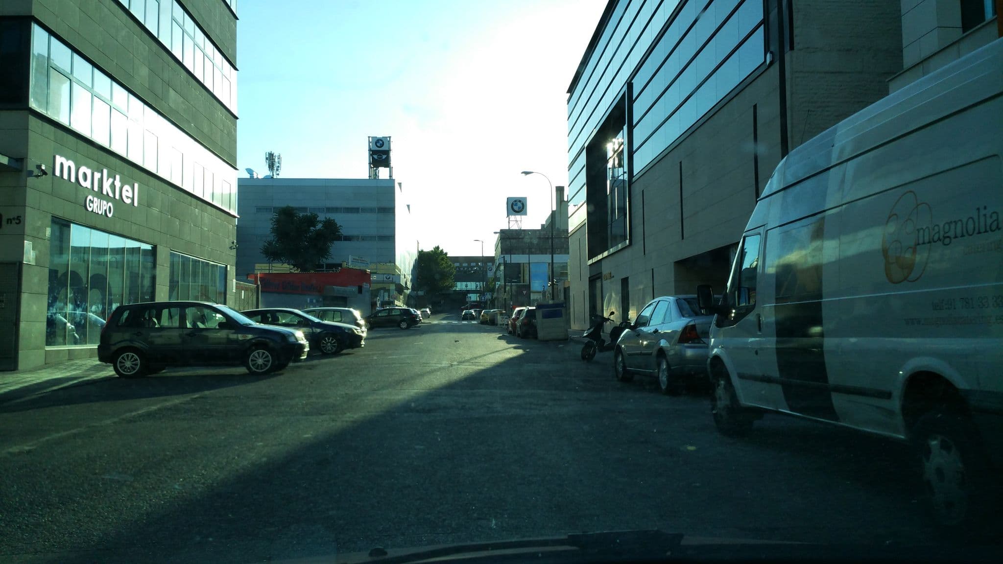 Street view near Mesón Cinco Jotas, La Paz — © polkillas (CC BY-SA · Mapillary)
