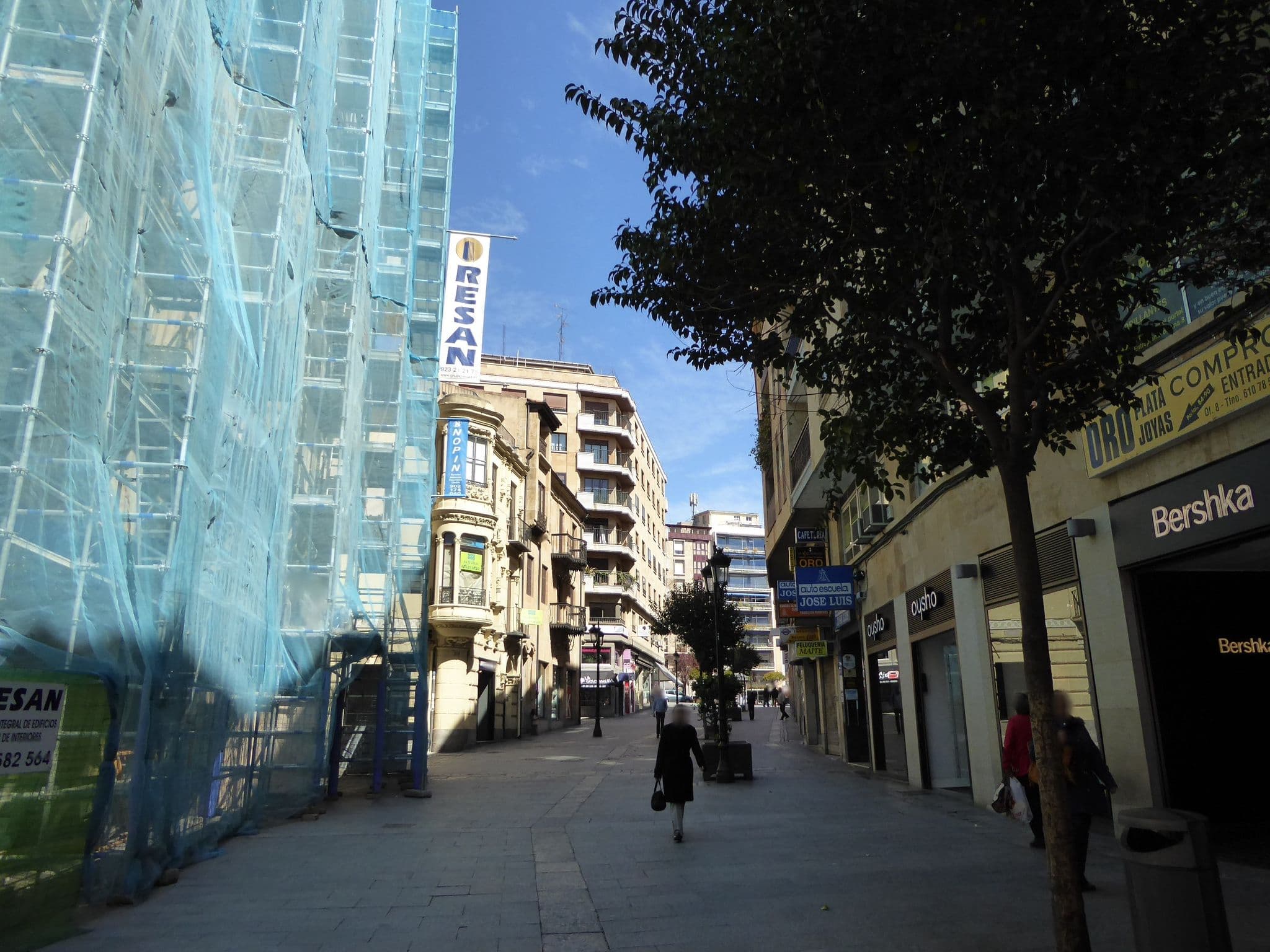 Street view near Alcil, Santa Marta de Tormes — © civitas (CC BY-SA · Mapillary)