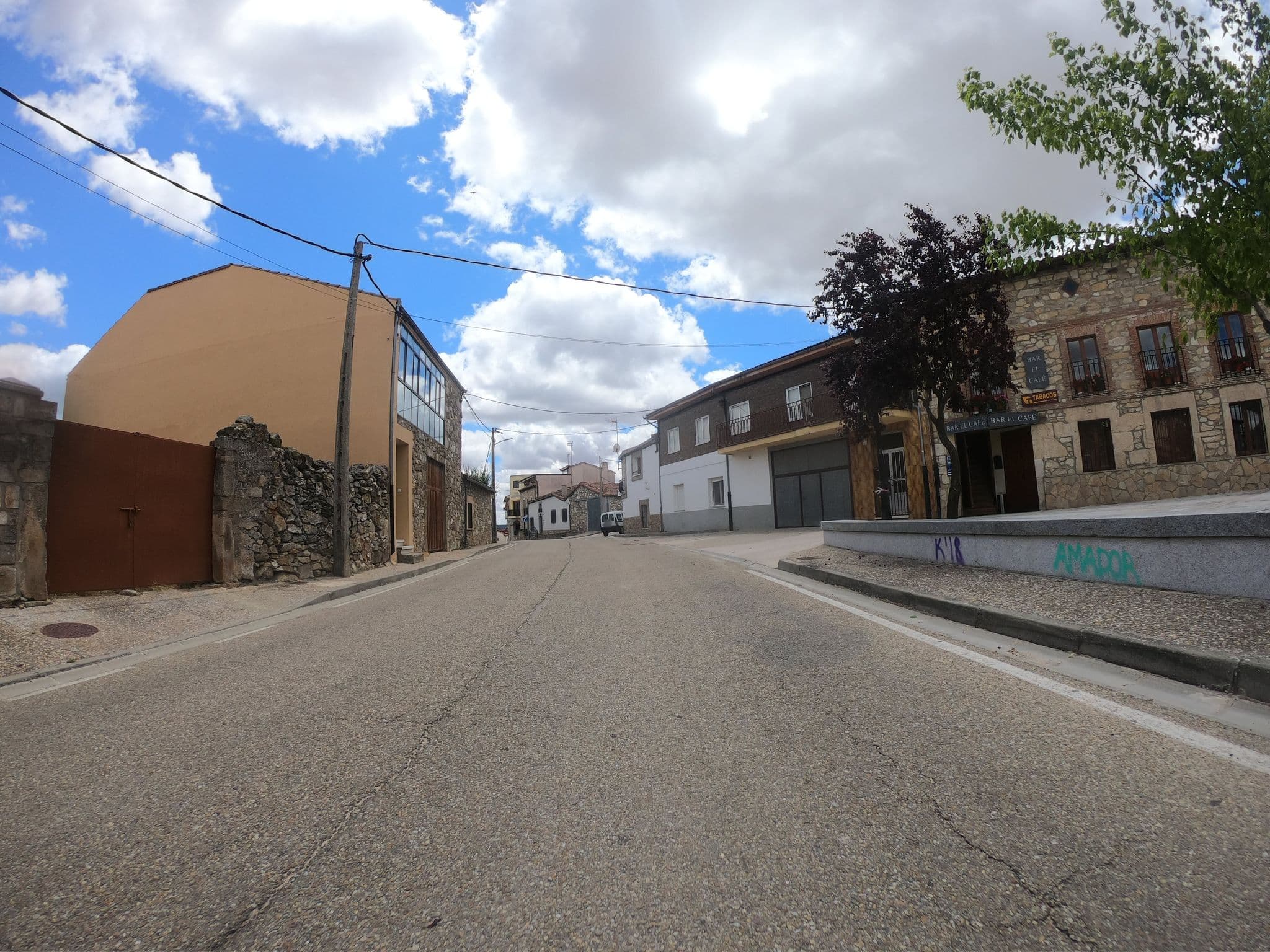 Street view near Centro de Turismo Rural "La Becera", Corrales — © sanchi (CC BY-SA · Mapillary)