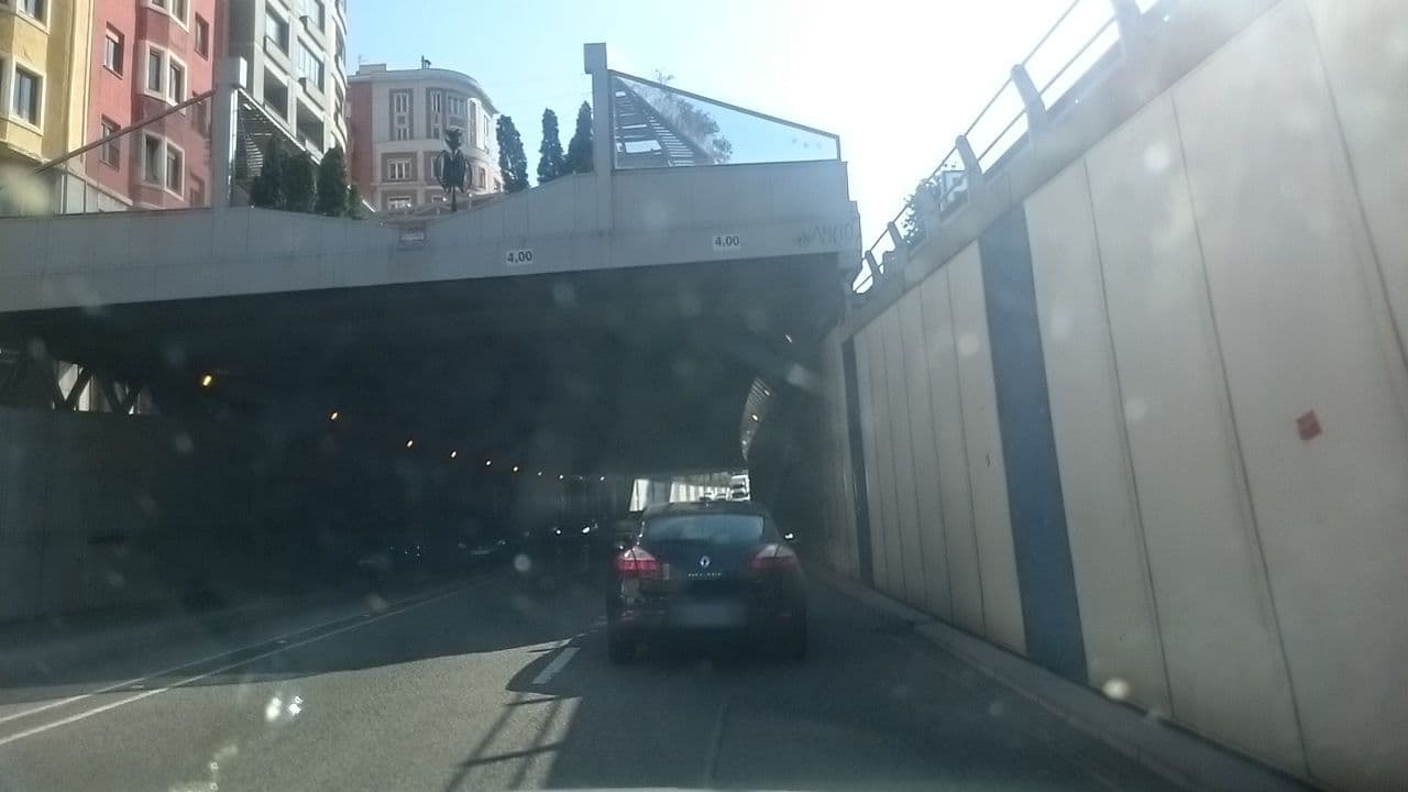 Street view near Hostal Gonzalez, Oviedo — © yopaseopor (CC BY-SA · Mapillary)