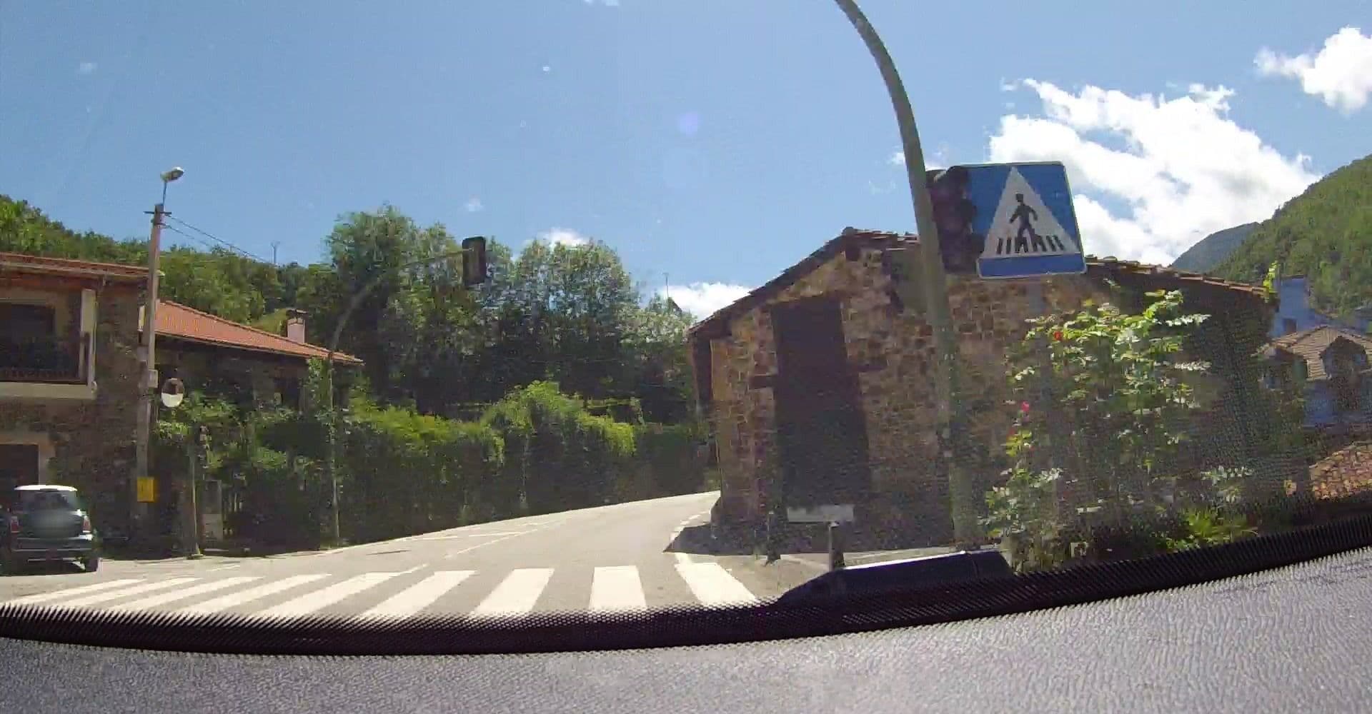 Street view near Hostal Remoña, Potes — © VincentVE (CC BY-SA · Mapillary)